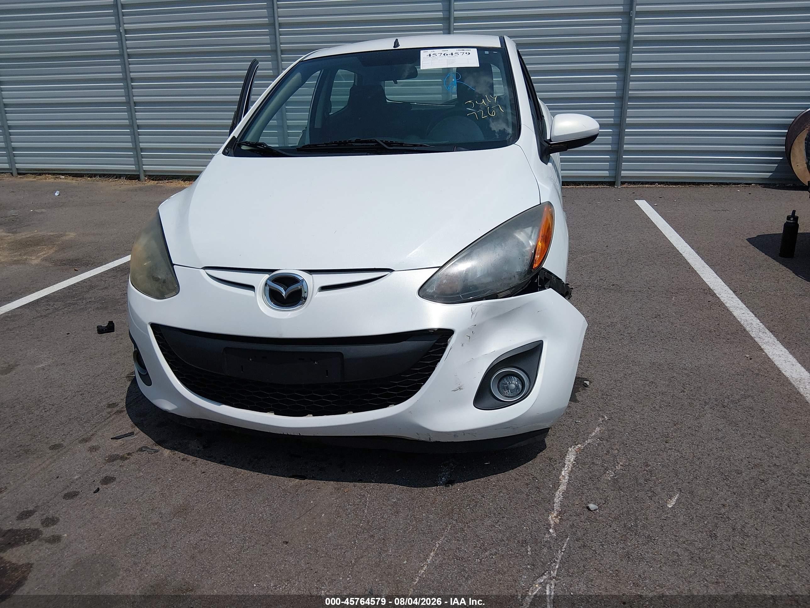 2014 Mazda Mazda2 Touring Белый vin: JM1DE1LZ9E0177267