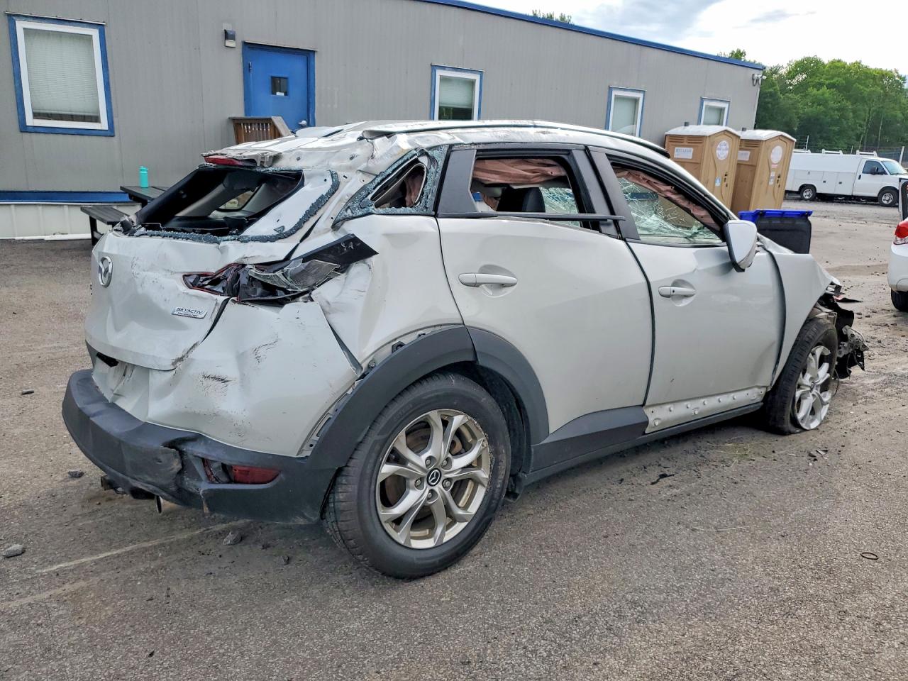 2016 Mazda Cx-3 Touring White vin: JM1DKBC76G0113977