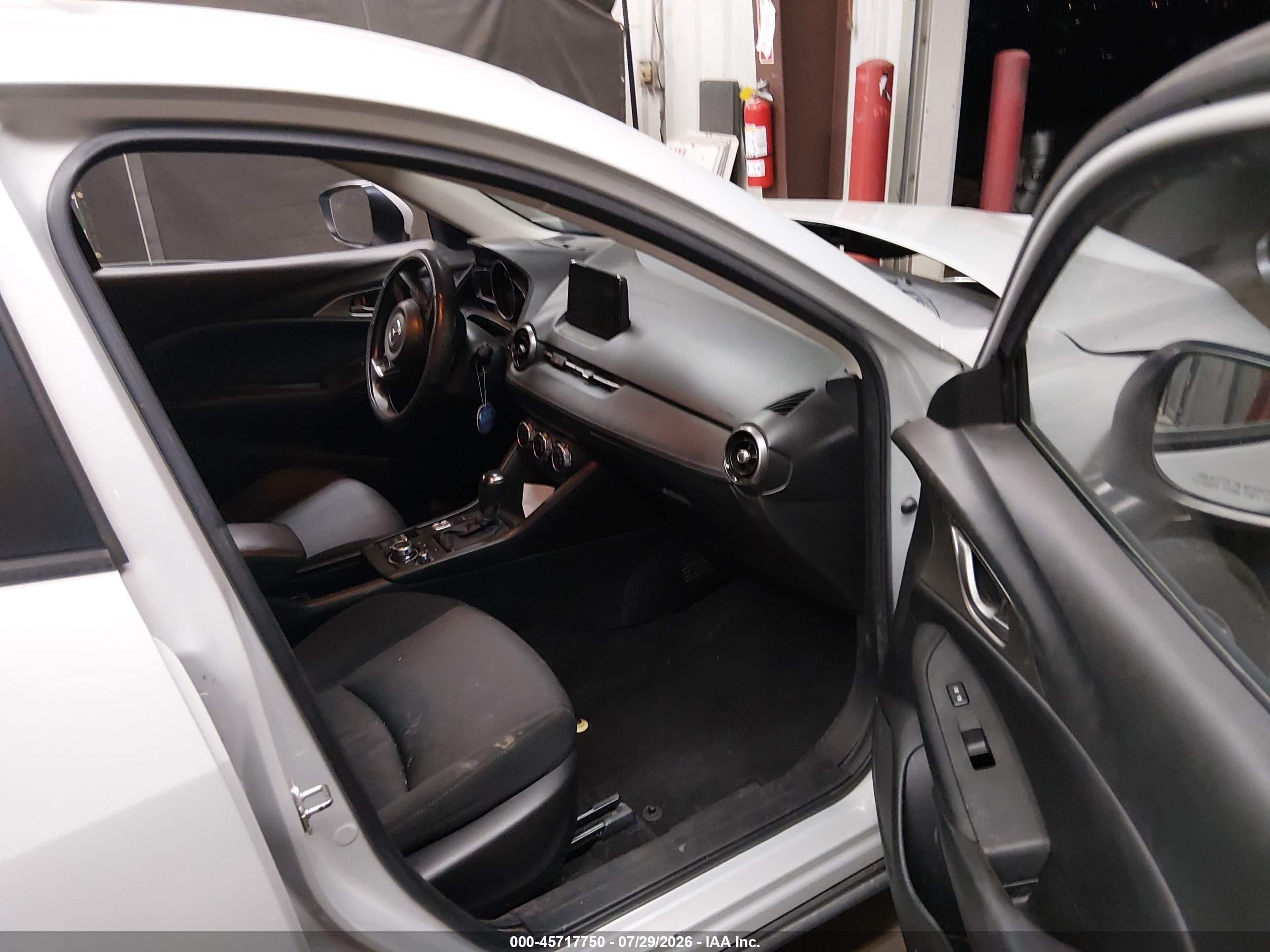 2020 Mazda Cx-3 Sport Gray vin: JM1DKDB74L1465327