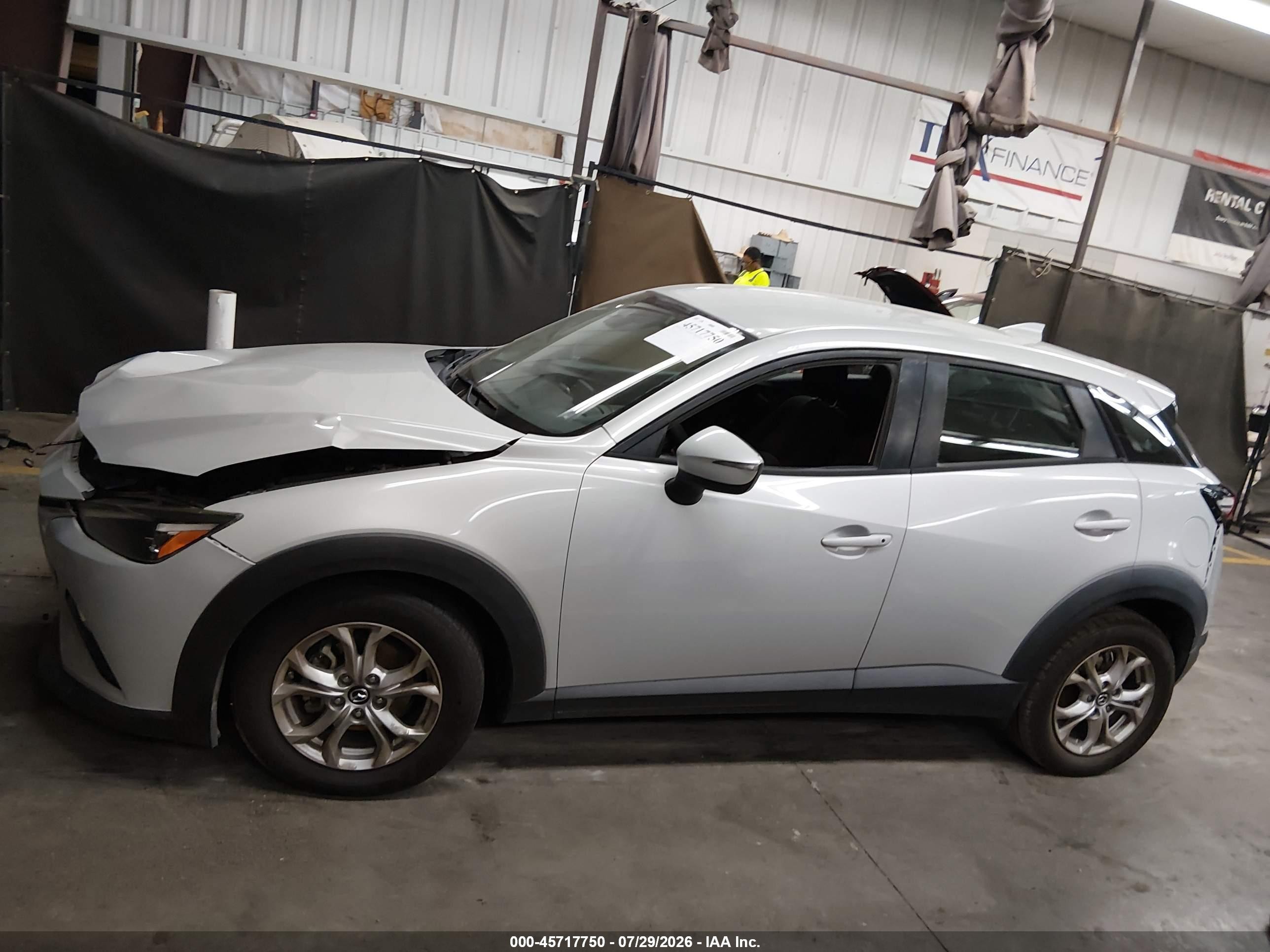 2020 Mazda Cx-3 Sport Gray vin: JM1DKDB74L1465327