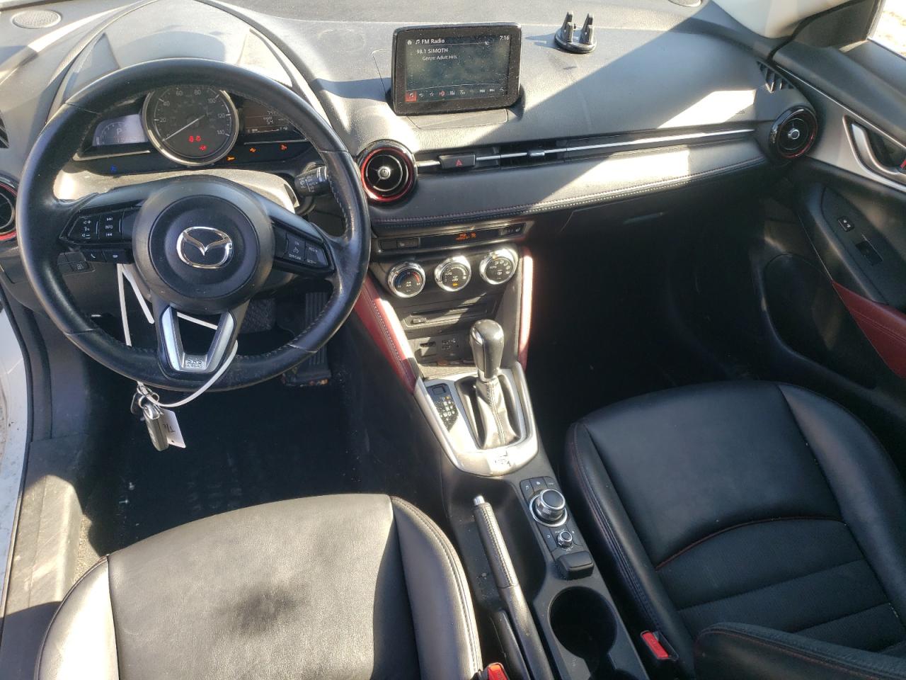 2018 Mazda Cx-3 Touring Белый vin: JM1DKDC74J0329362