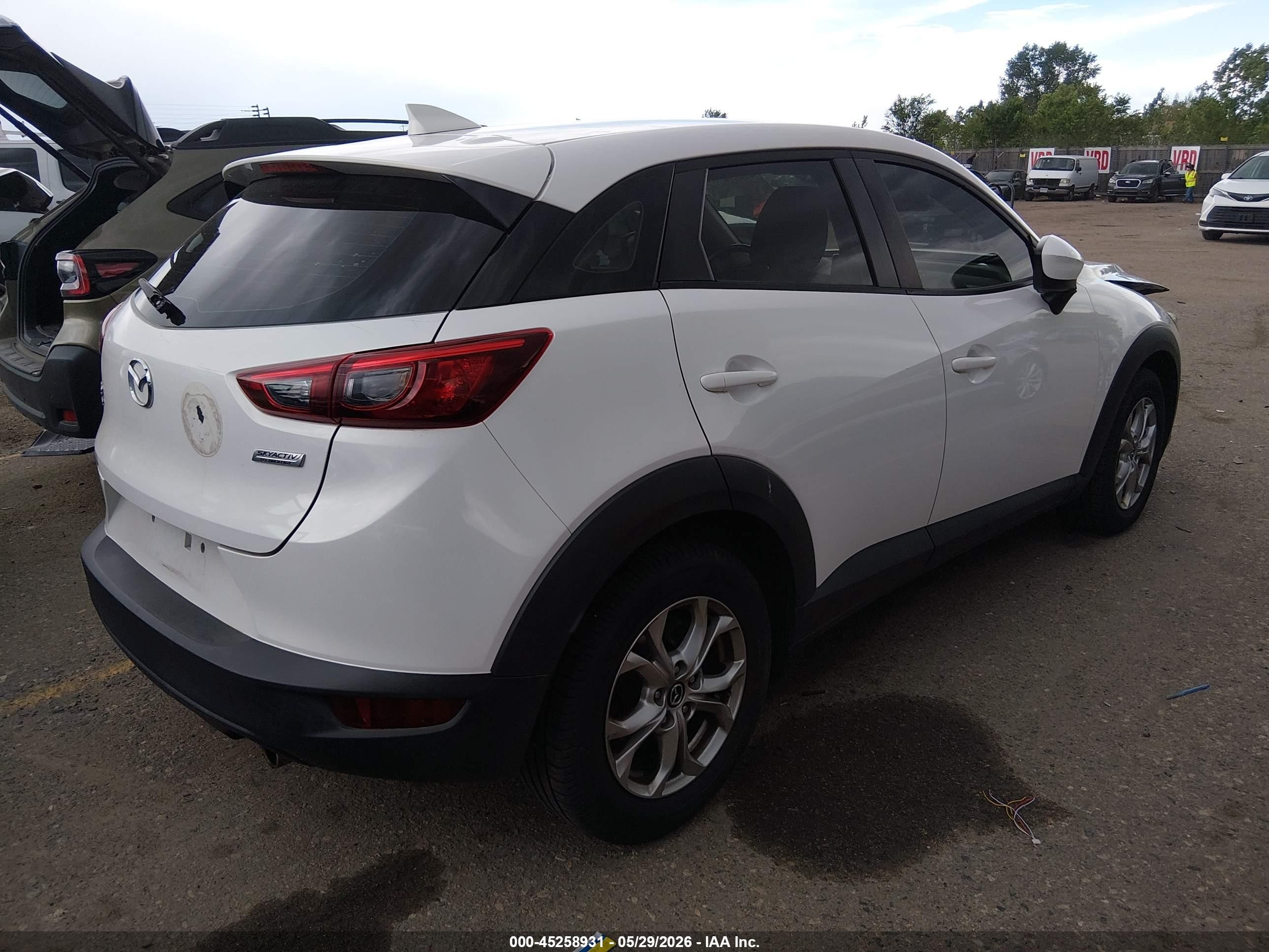 2016 Mazda Cx-3 Sport White vin: JM1DKFB71G0131957