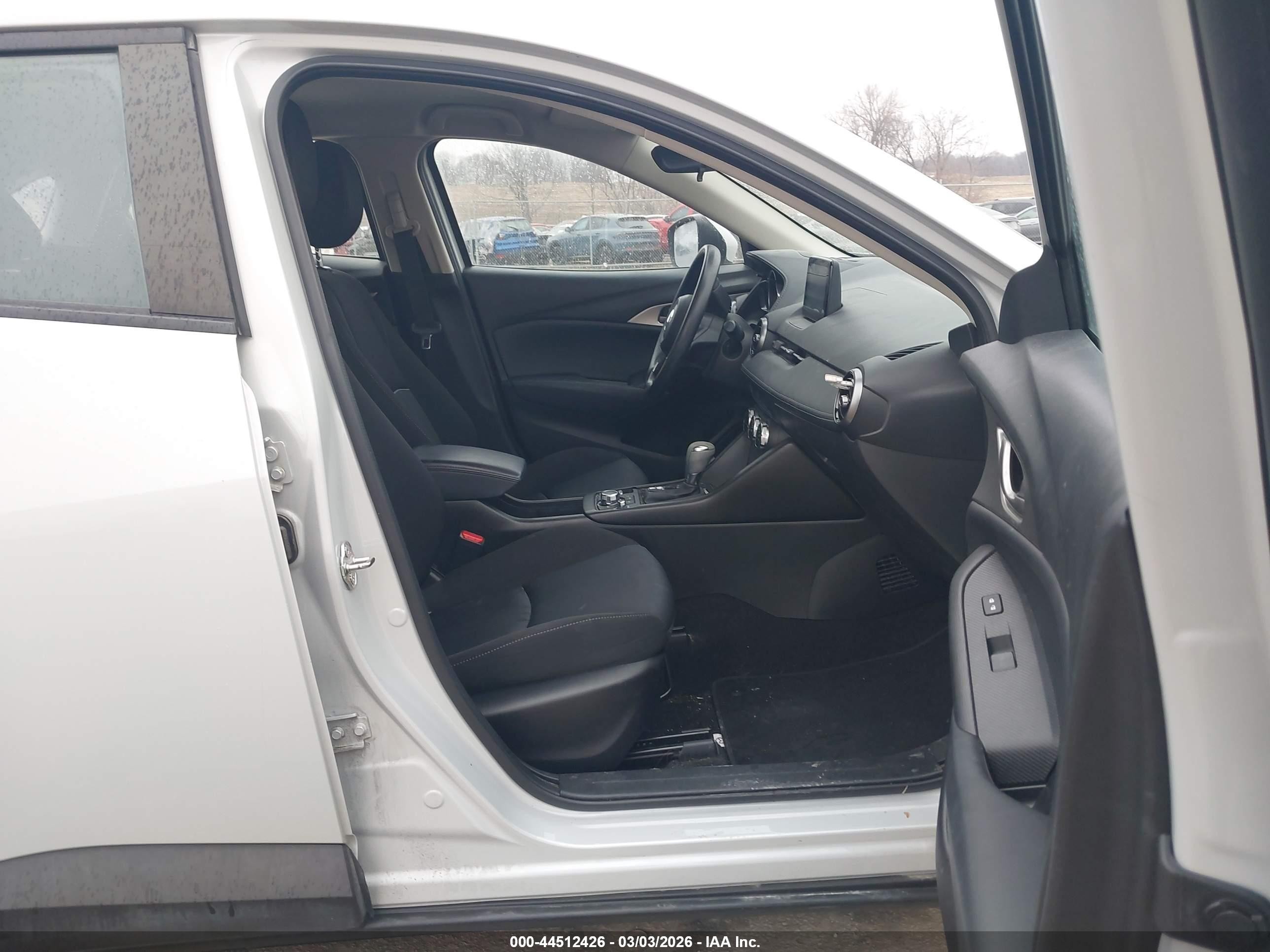 2019 Mazda Cx-3 Sport Серебряный vin: JM1DKFB73K1459593