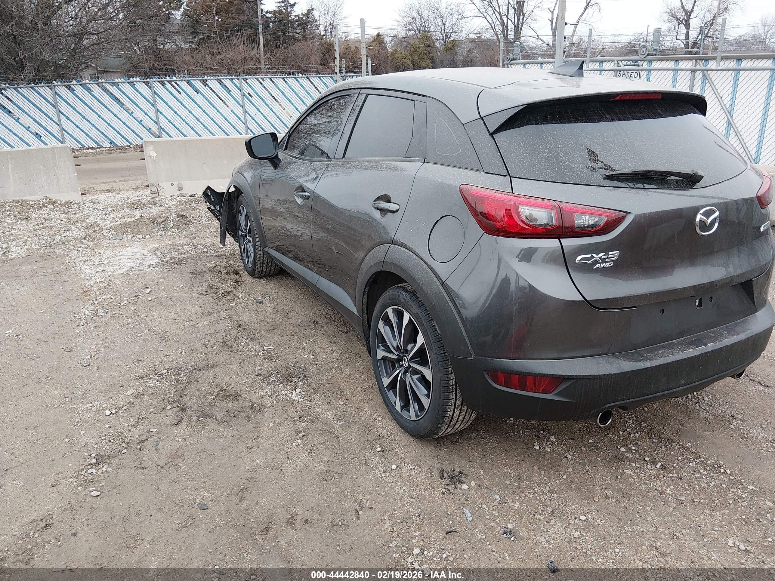 2019 Mazda Cx-3 Touring Серый vin: JM1DKFC78K1458972