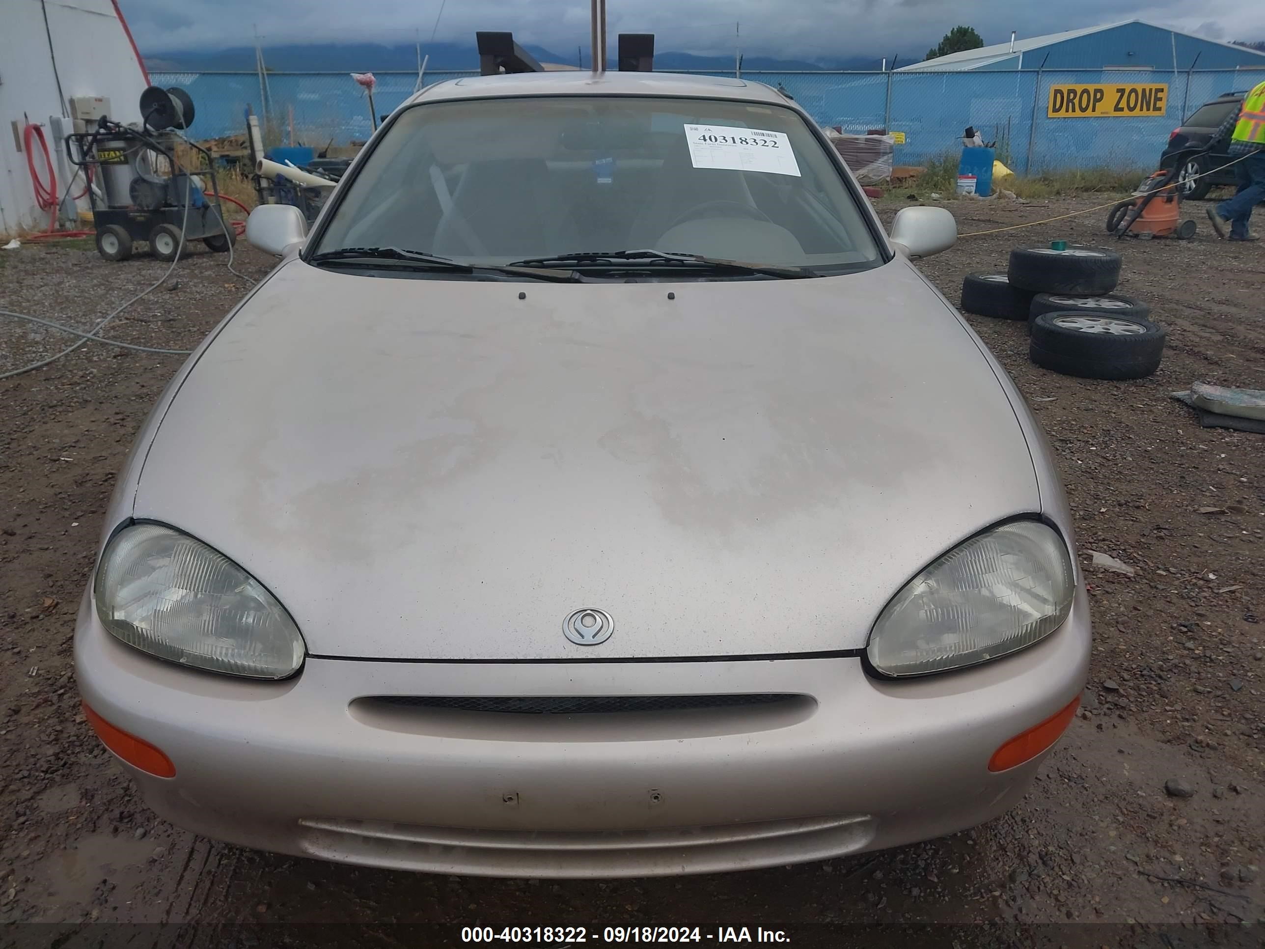 1992 Mazda Mx-3 Gs Gold vin: JM1EC4325N0134379