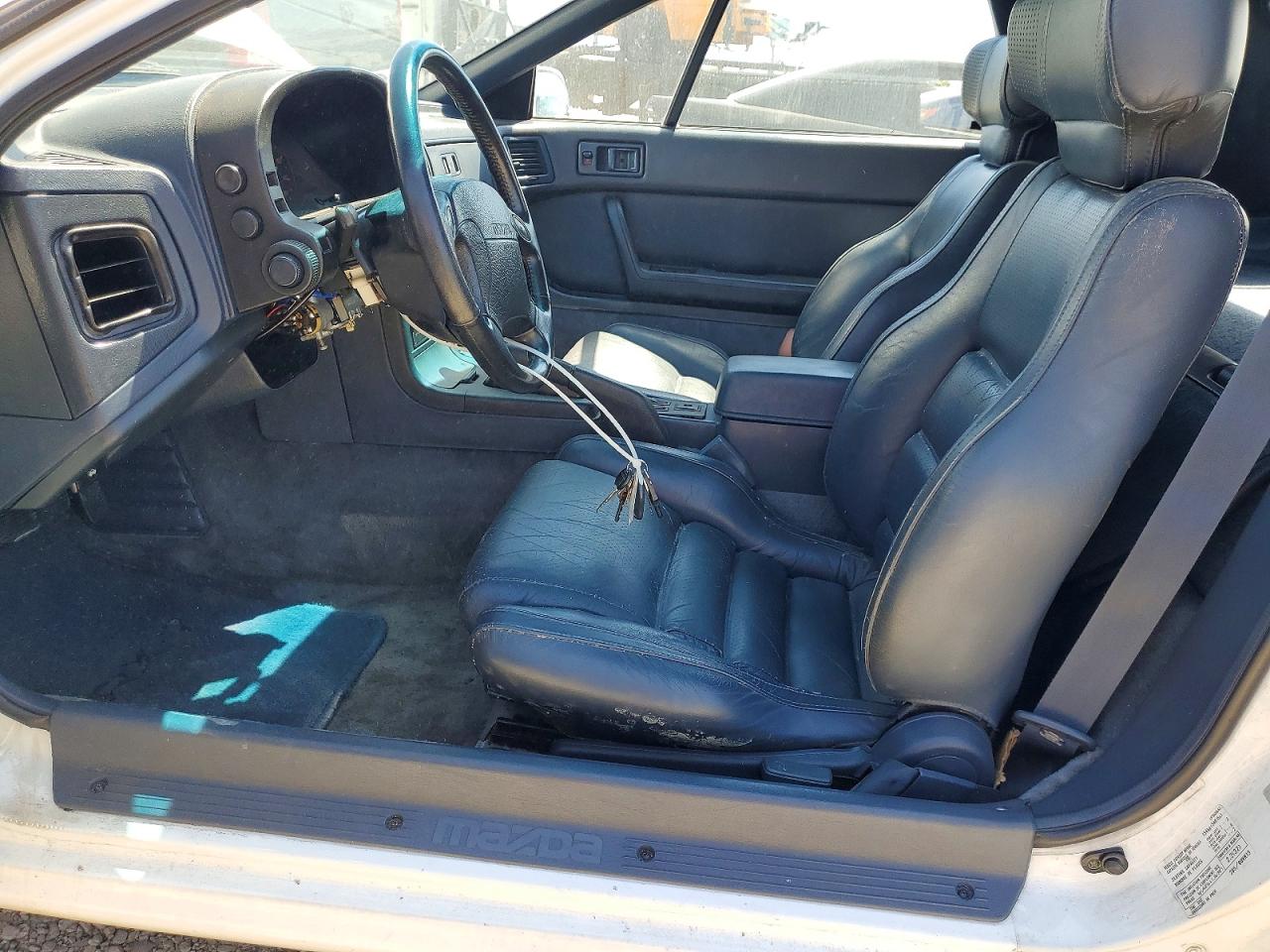 1990 Mazda Rx7 White vin: JM1FC3521L0712177