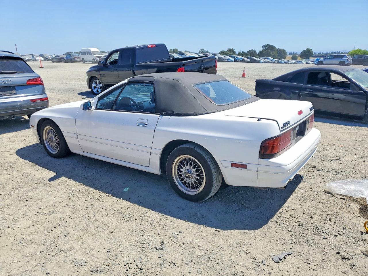 1990 Mazda Rx7 White vin: JM1FC3521L0712177