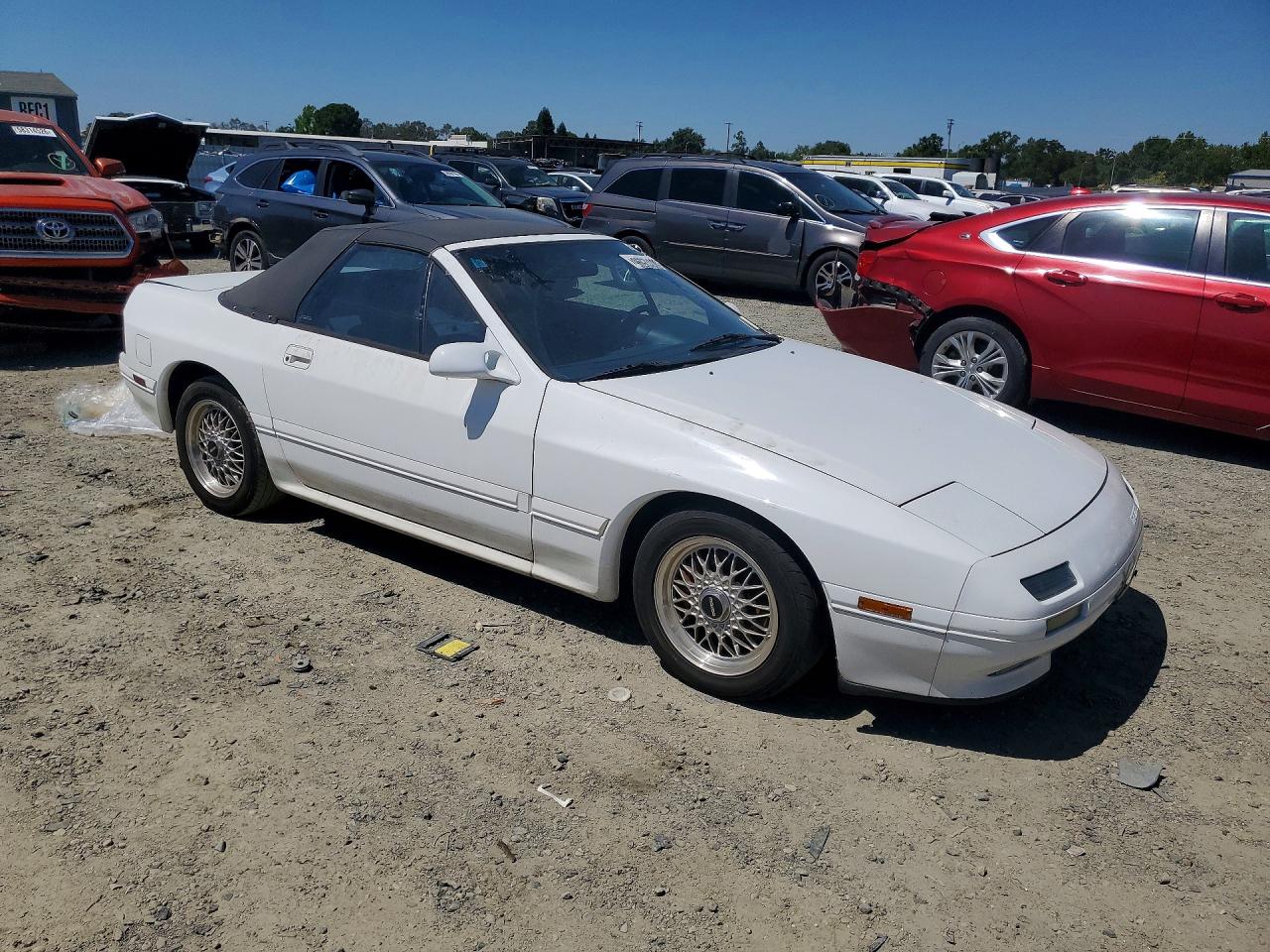 1990 Mazda Rx7 White vin: JM1FC3521L0712177