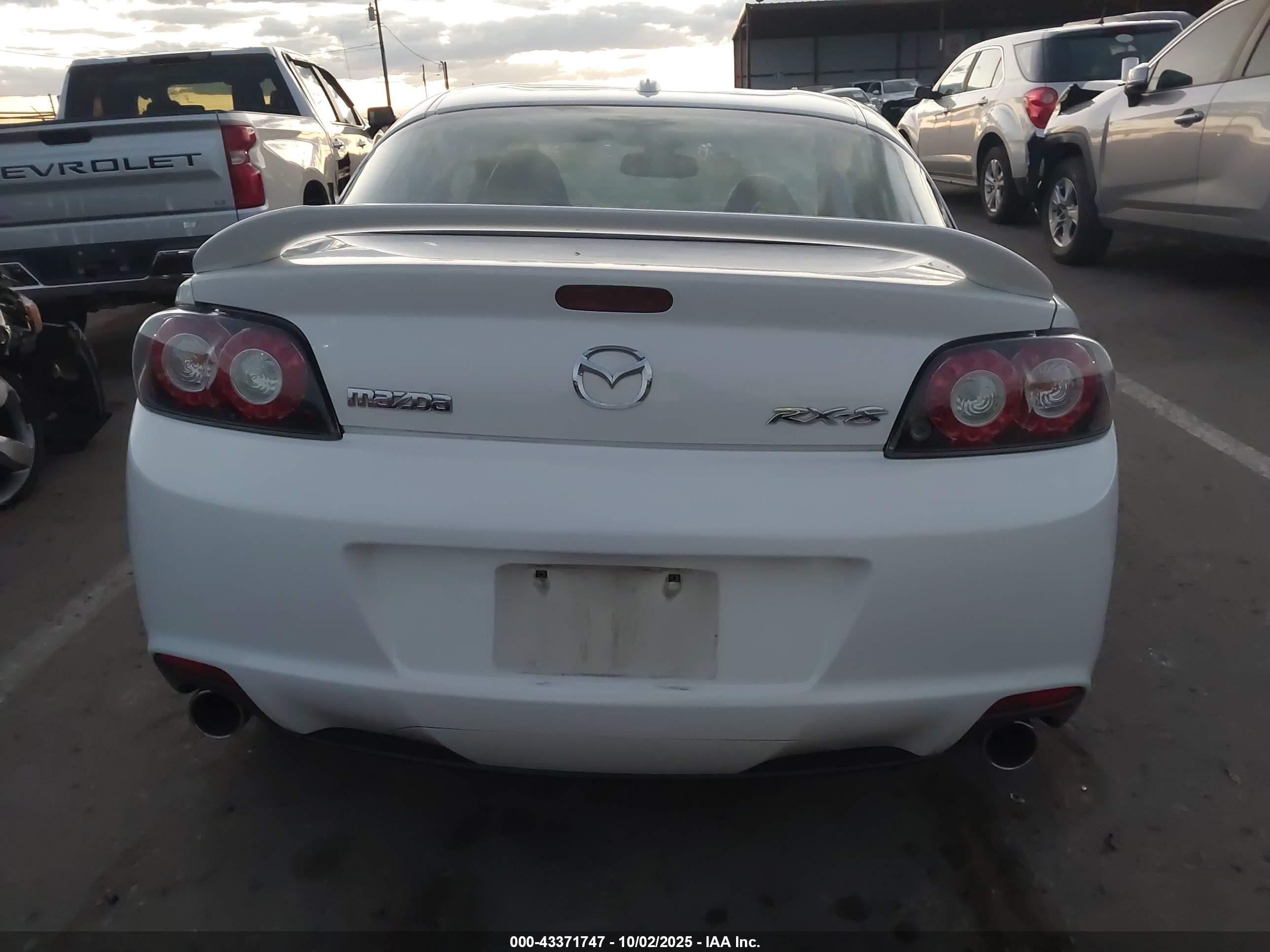 2009 Mazda Rx-8 Grand Touring White vin: JM1FE17P190401025