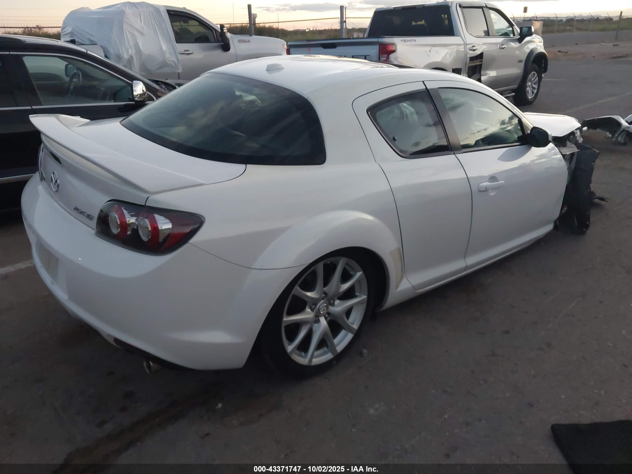 2009 Mazda Rx-8 Grand Touring White vin: JM1FE17P190401025
