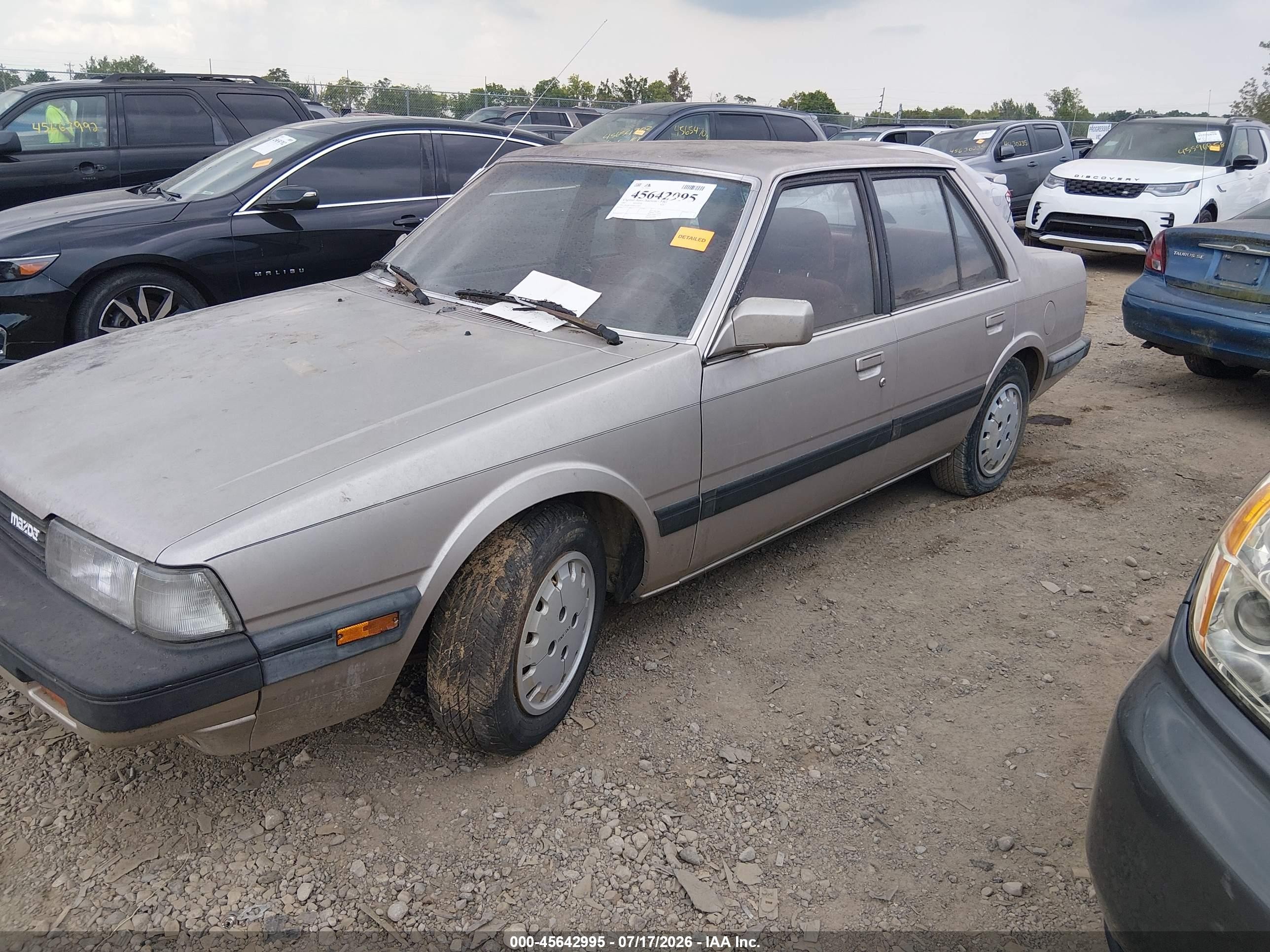 1987 Mazda 626   Gold vin: JM1GC2218H1112834