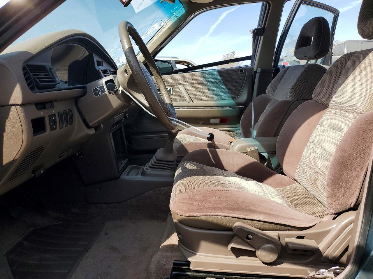 1991 Mazda 626 Dx Зеленый vin: JM1GD2223M1911159