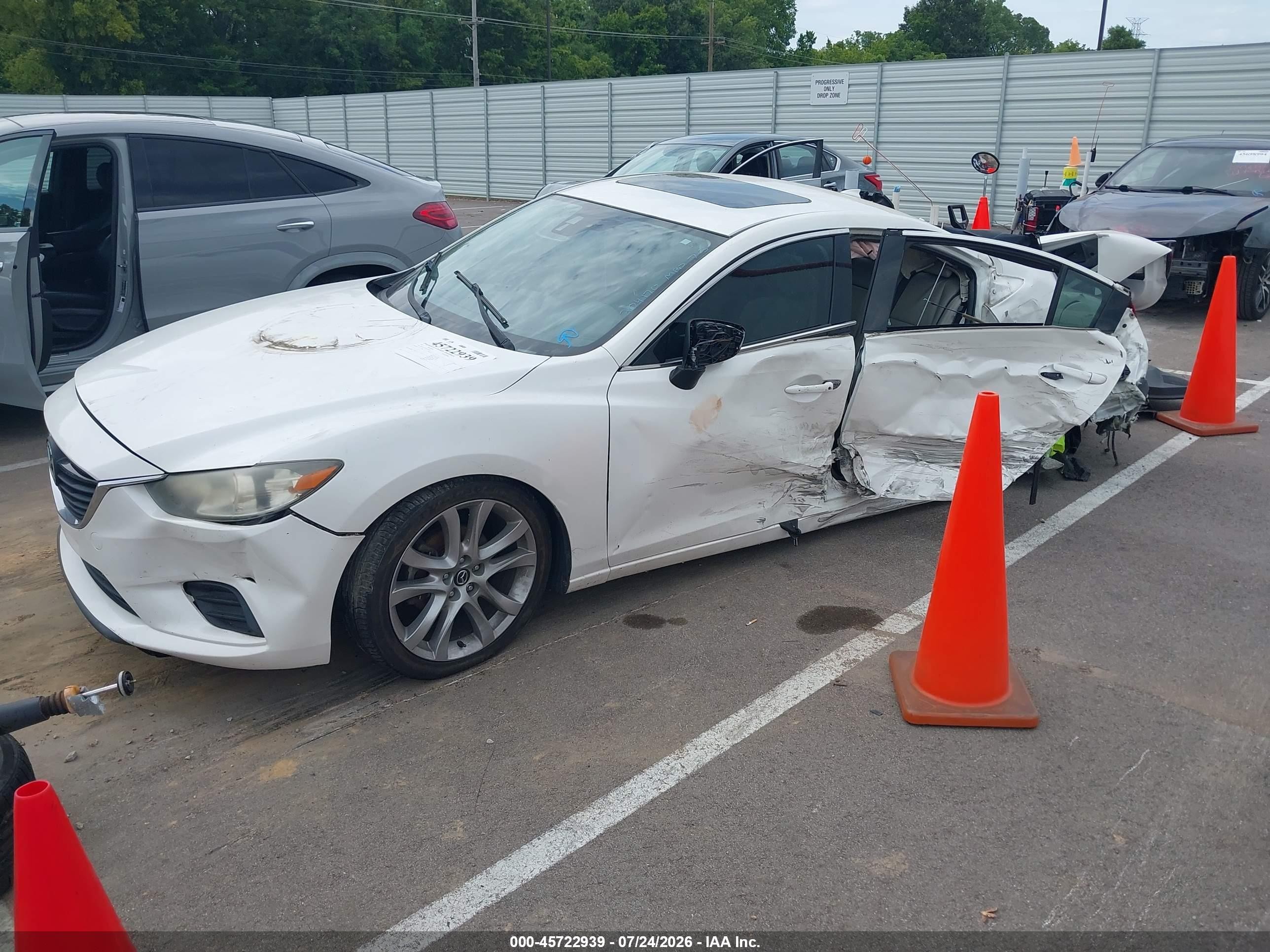 2015 Mazda Mazda6 I Touring White vin: JM1GJ1T51F1197434