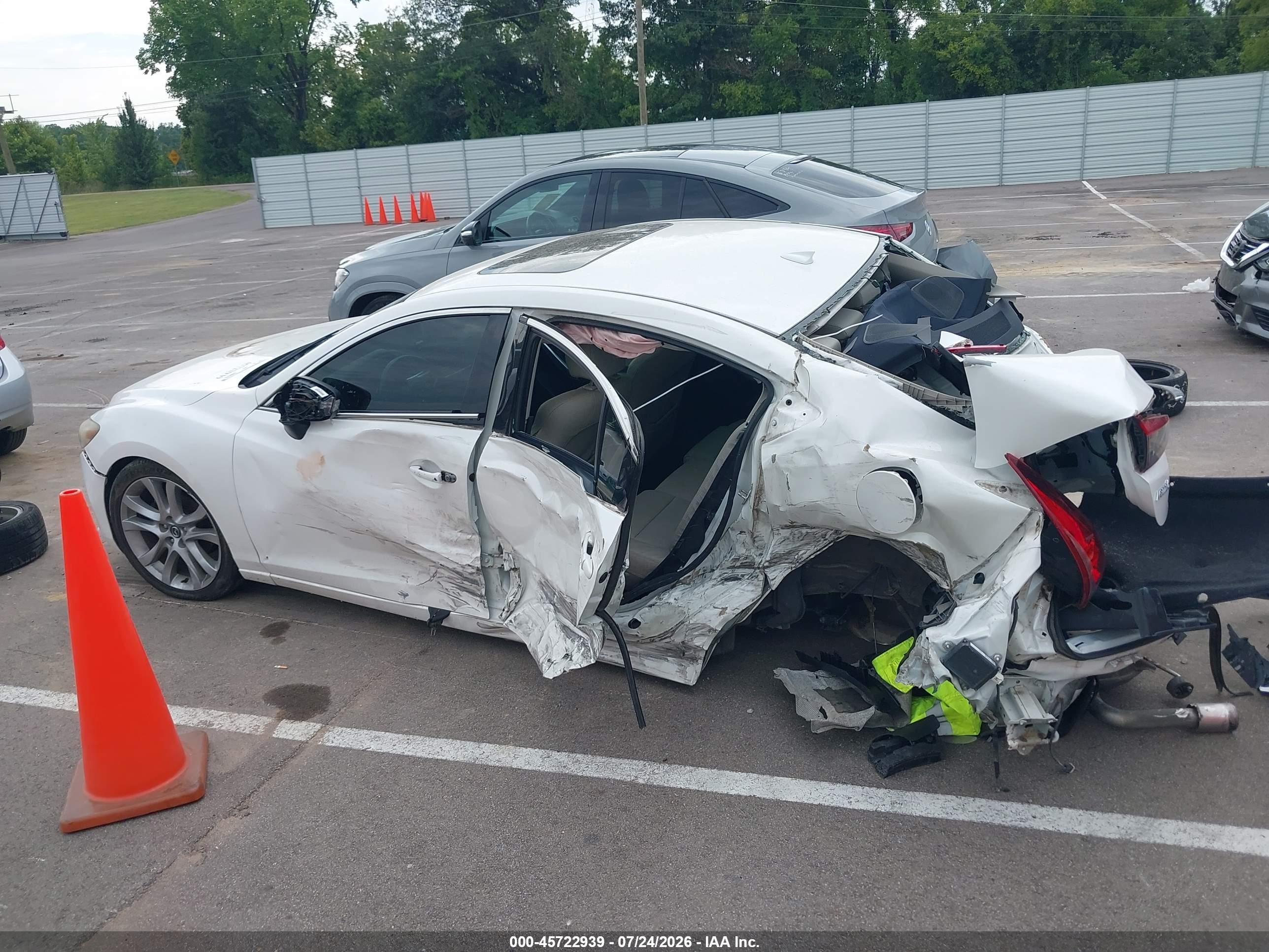 2015 Mazda Mazda6 I Touring White vin: JM1GJ1T51F1197434