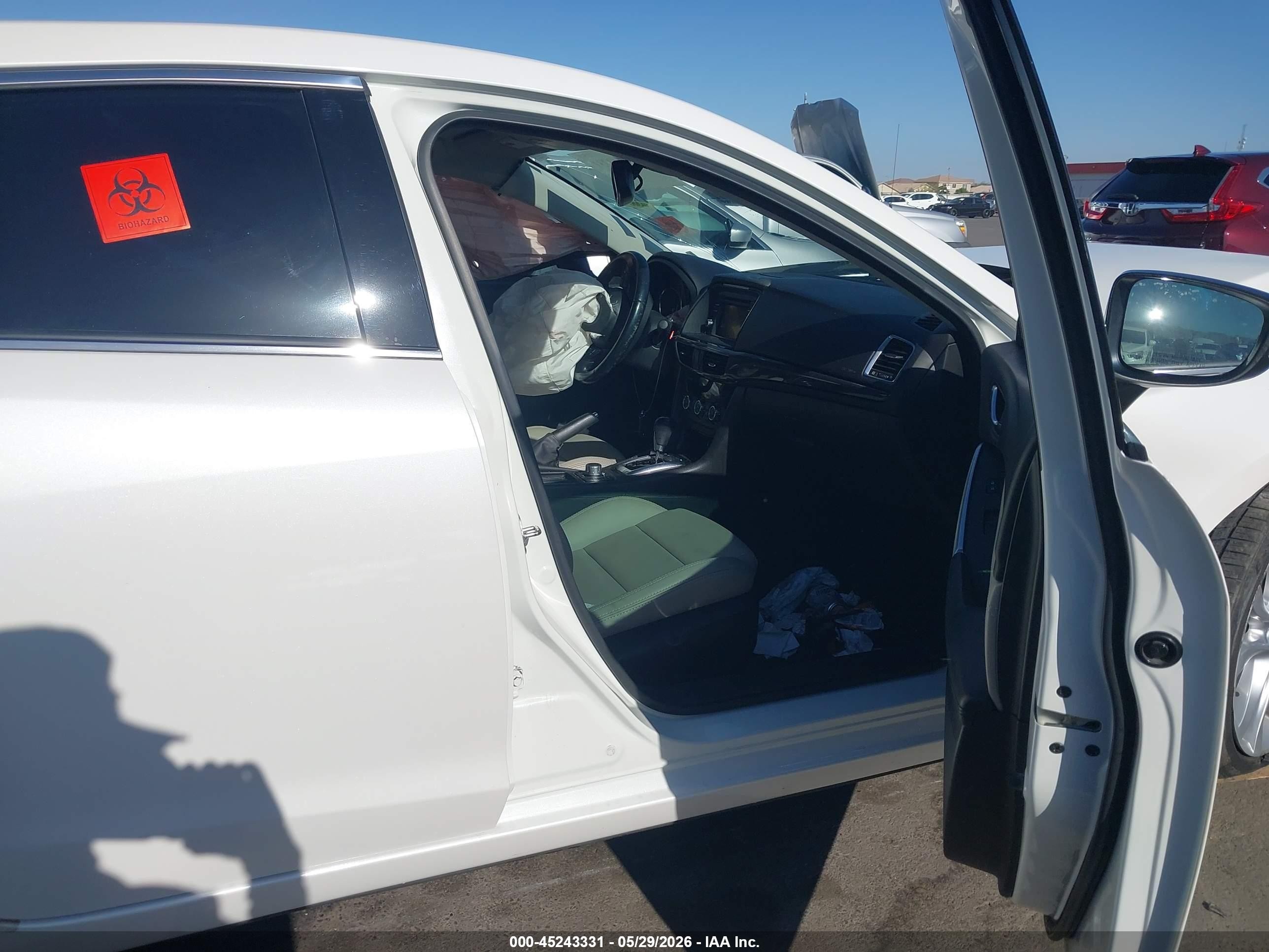 2014 Mazda Mazda6 I Touring White vin: JM1GJ1T55E1109855
