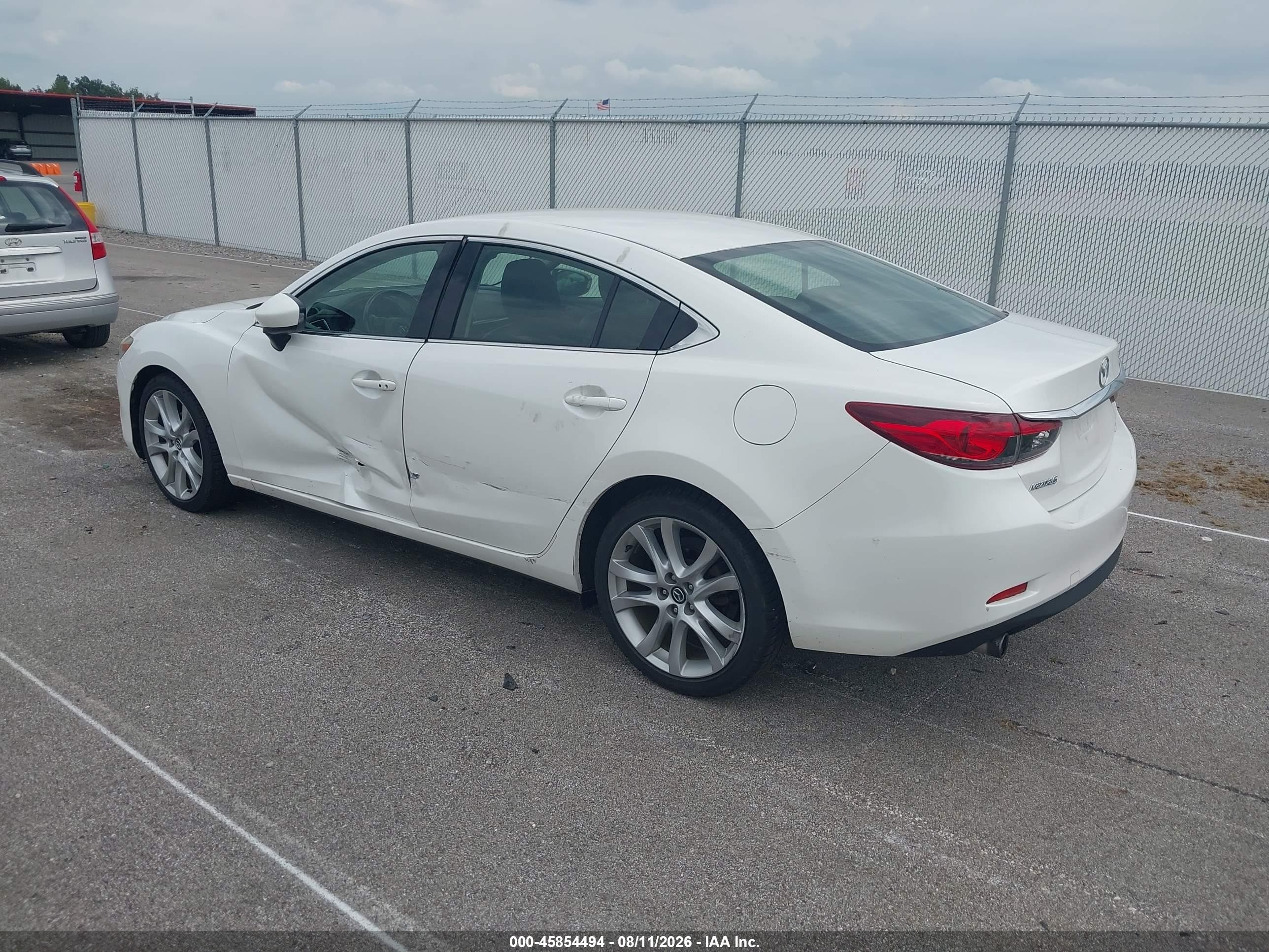 2014 Mazda Mazda6 I Touring Белый vin: JM1GJ1T63E1149389