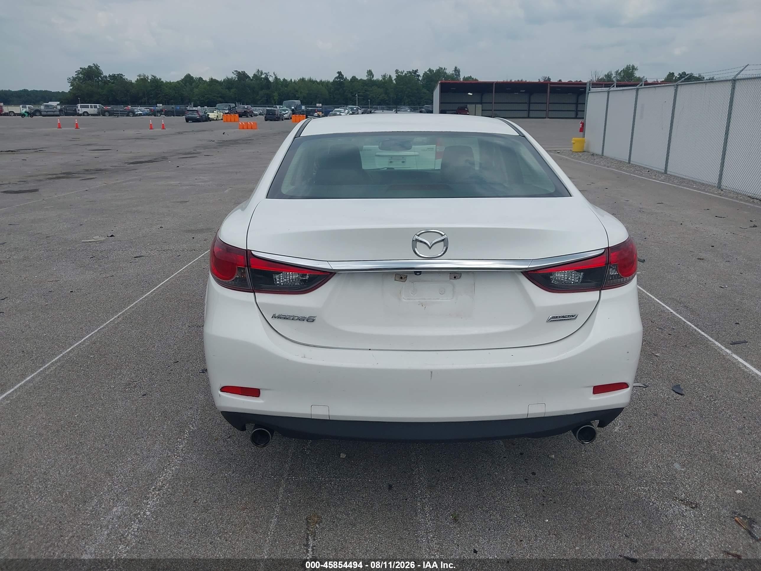 2014 Mazda Mazda6 I Touring Белый vin: JM1GJ1T63E1149389