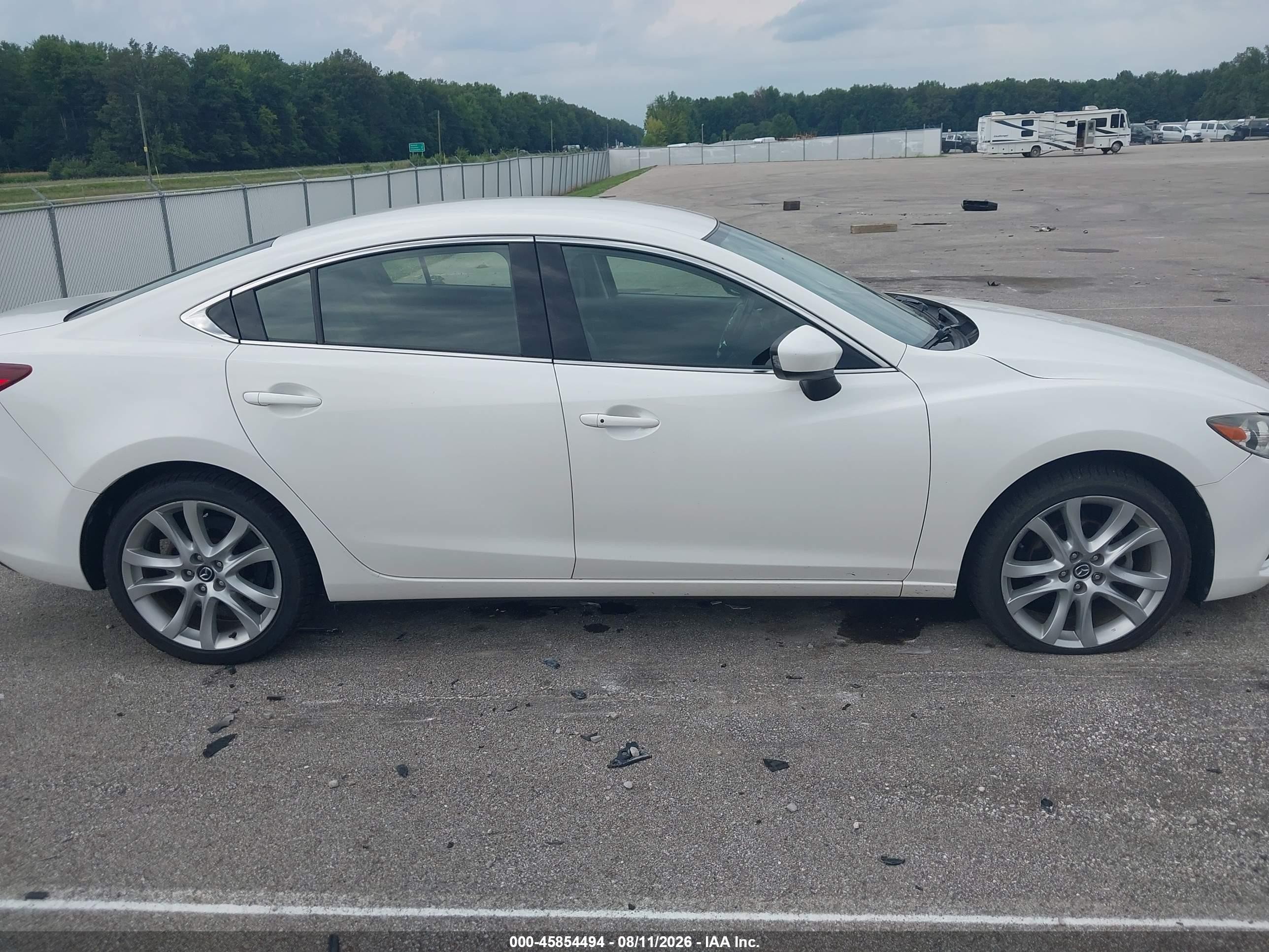 2014 Mazda Mazda6 I Touring Белый vin: JM1GJ1T63E1149389