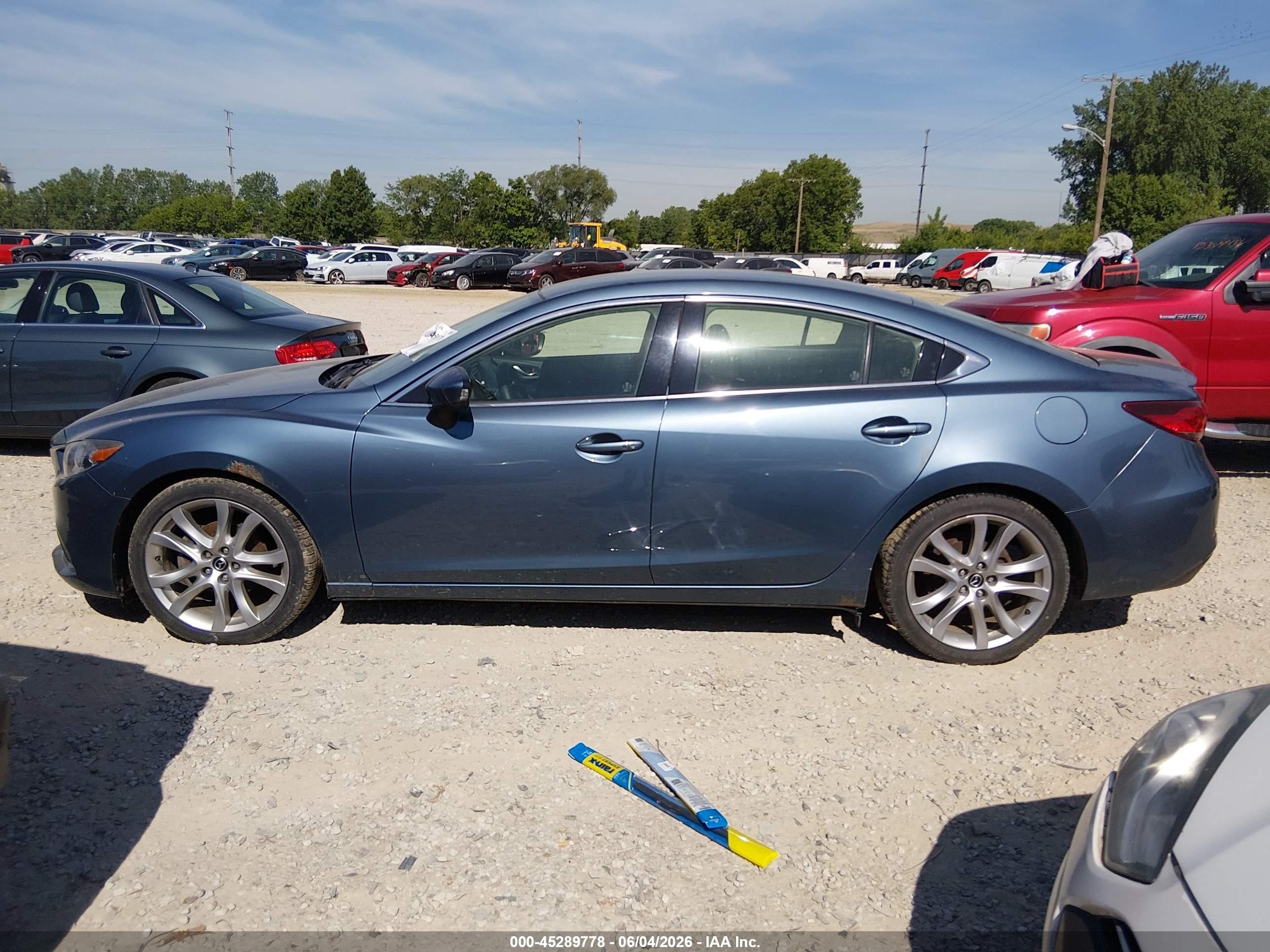2014 Mazda Mazda6 I Touring Light Blue vin: JM1GJ1T64E1126350