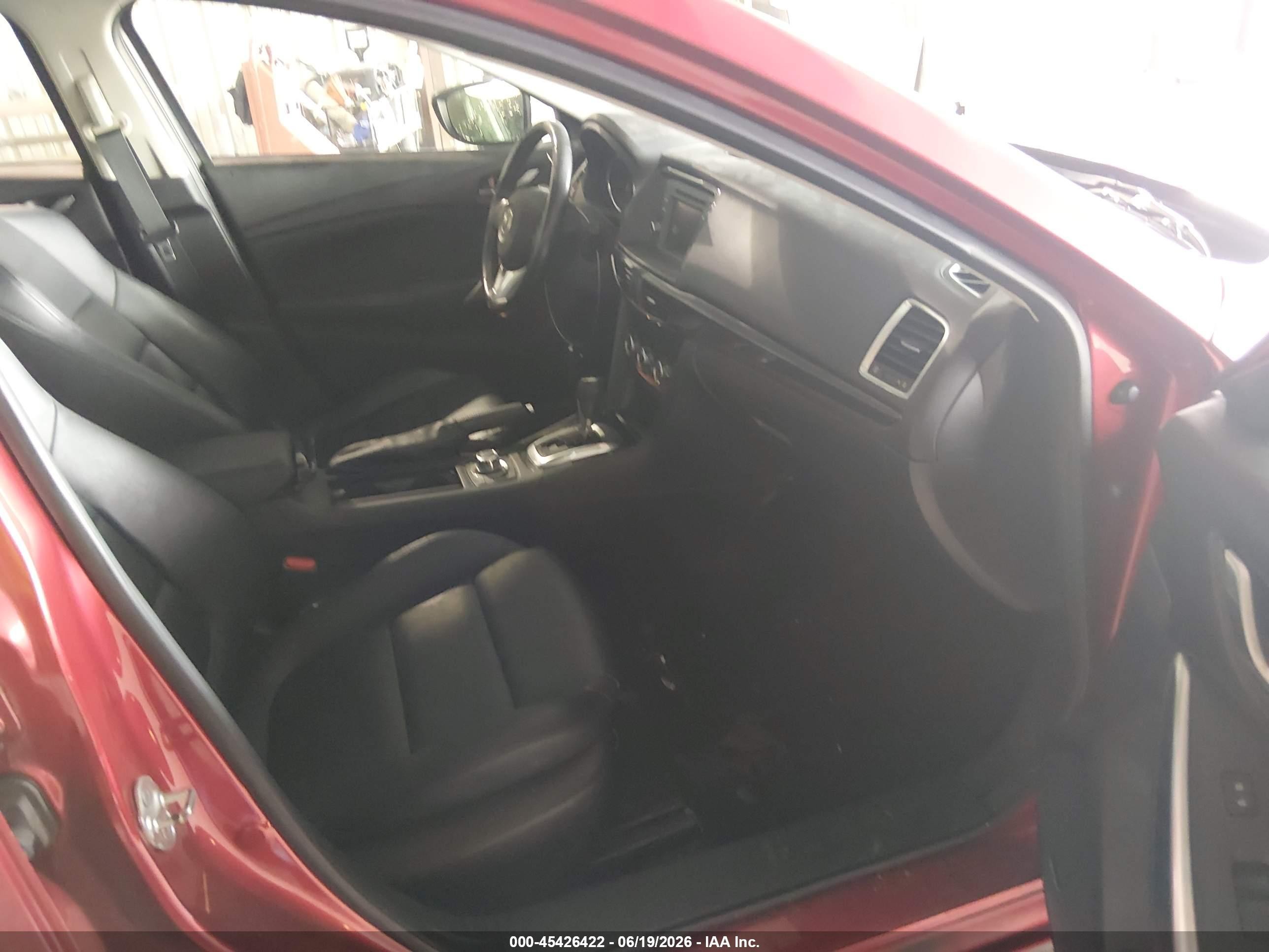 2014 Mazda Mazda6 I Touring Red vin: JM1GJ1T64E1143908