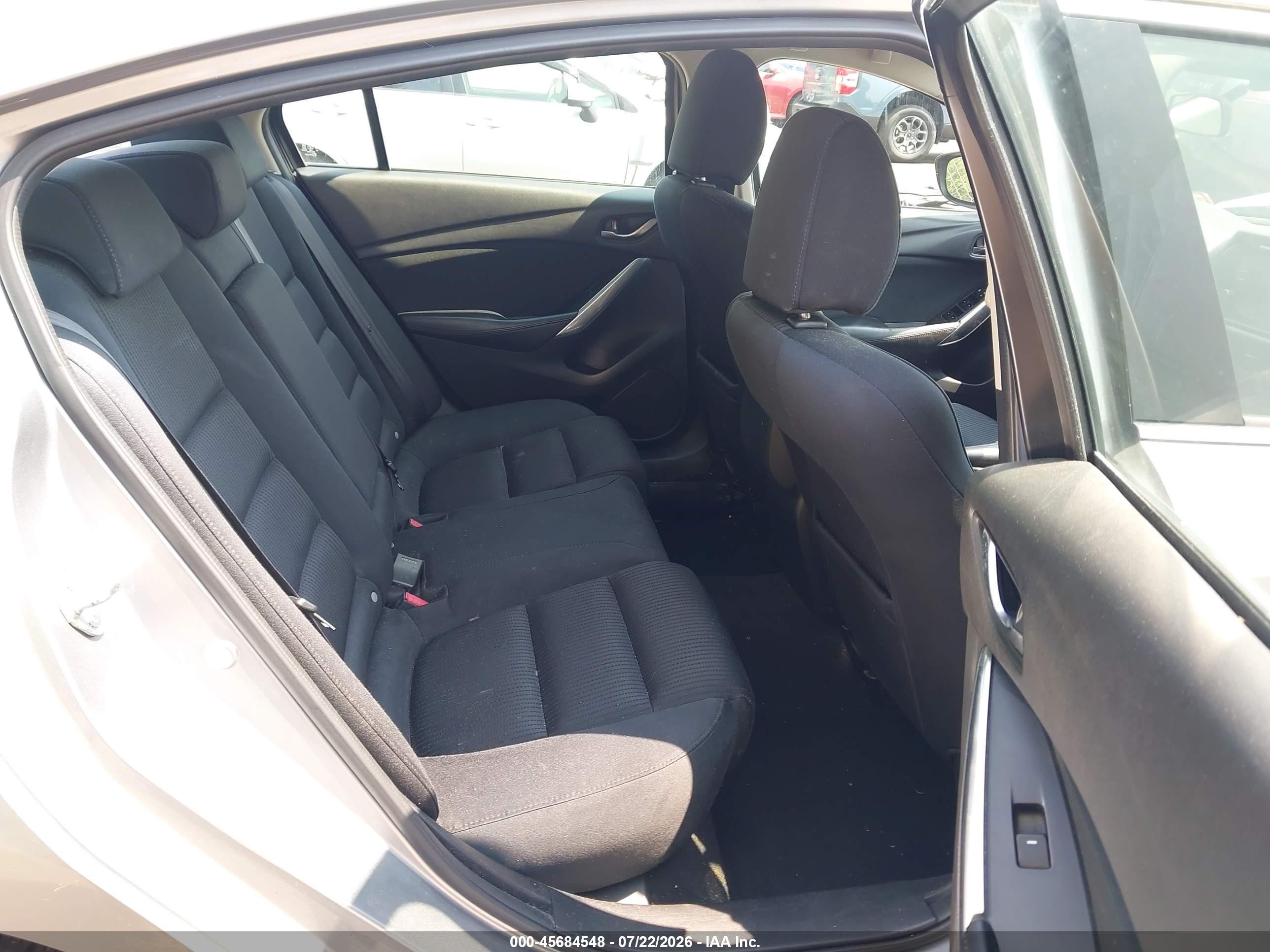 2015 Mazda Mazda6 I Sport Silver vin: JM1GJ1U50F1208938