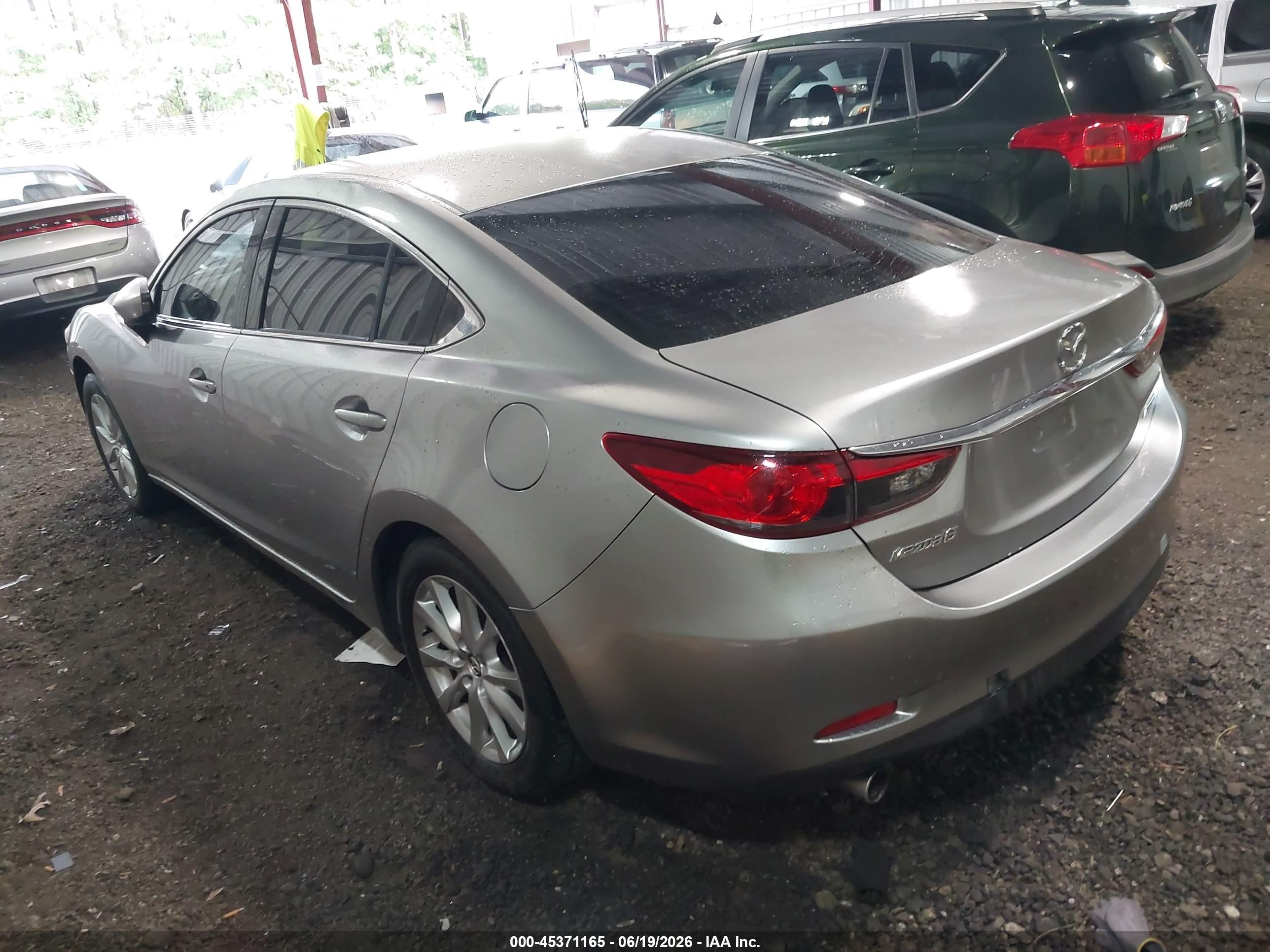 2015 Mazda Mazda6 I Sport Silver vin: JM1GJ1U50F1210057
