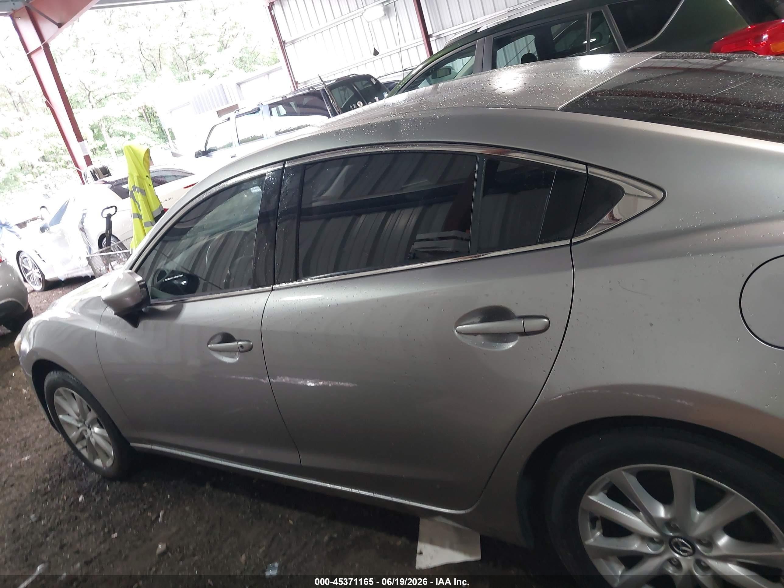 2015 Mazda Mazda6 I Sport Silver vin: JM1GJ1U50F1210057