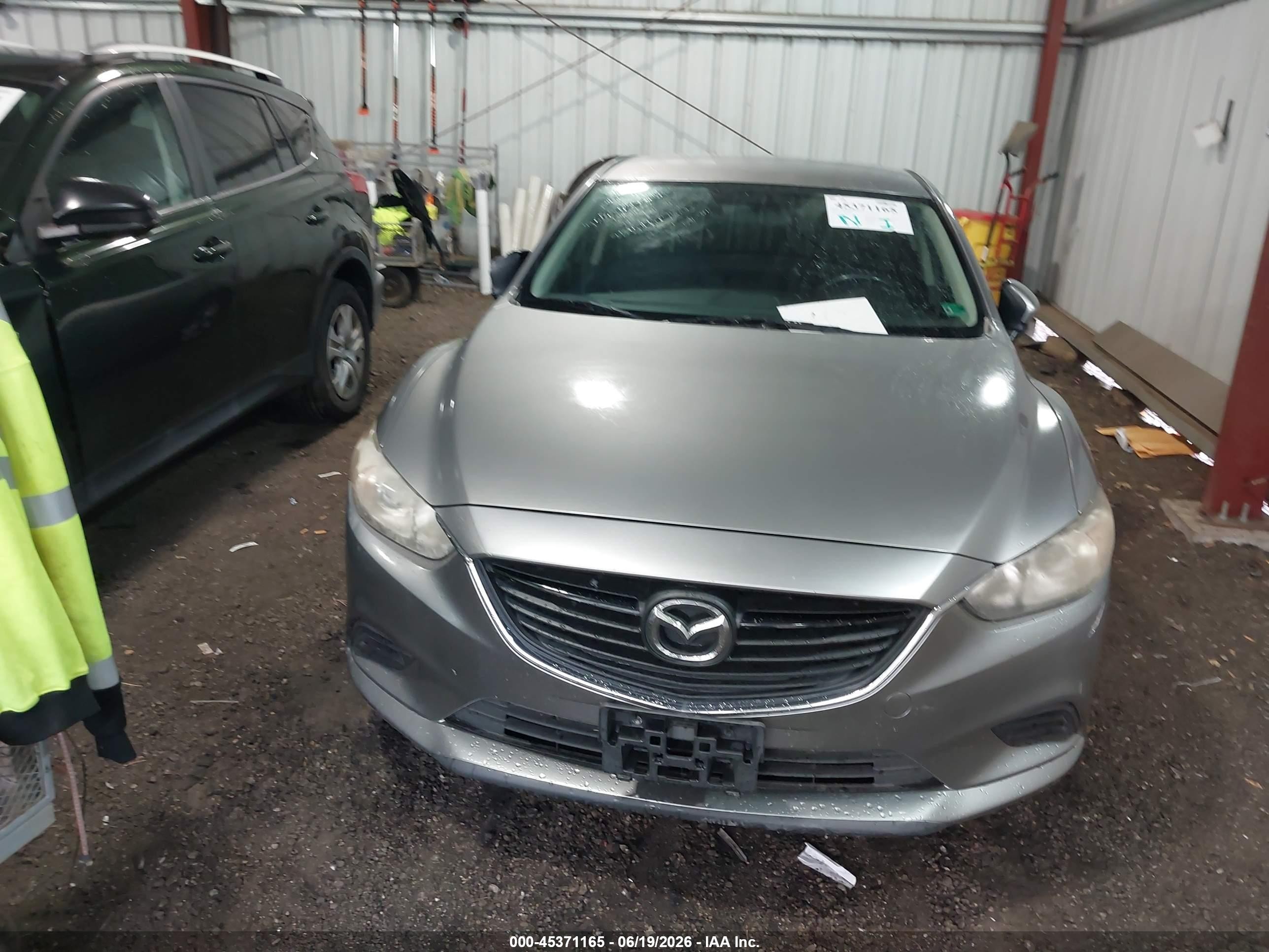 2015 Mazda Mazda6 I Sport Silver vin: JM1GJ1U50F1210057