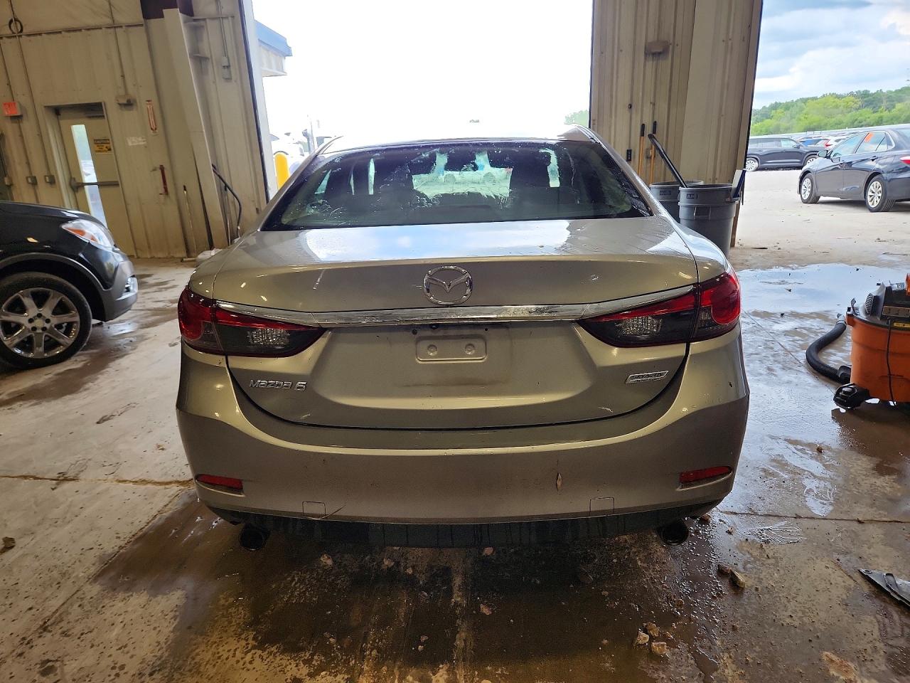 2015 Mazda 6 Sport Silver vin: JM1GJ1U51F1197433