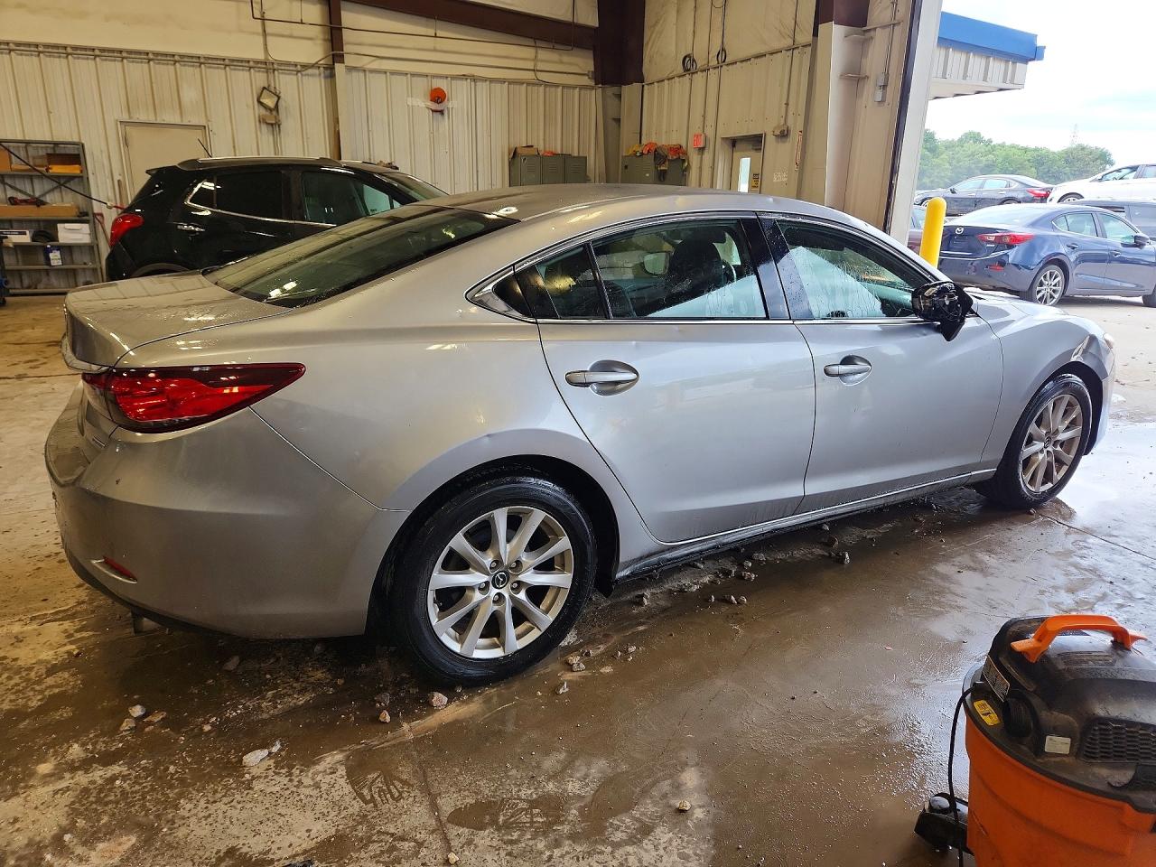 2015 Mazda 6 Sport Silver vin: JM1GJ1U51F1197433