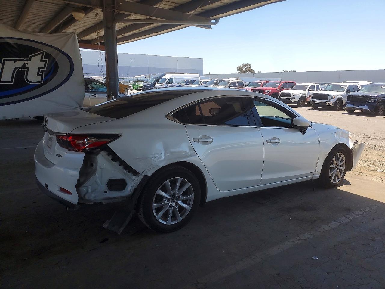 2015 Mazda 6 Sport White vin: JM1GJ1U51F1222931