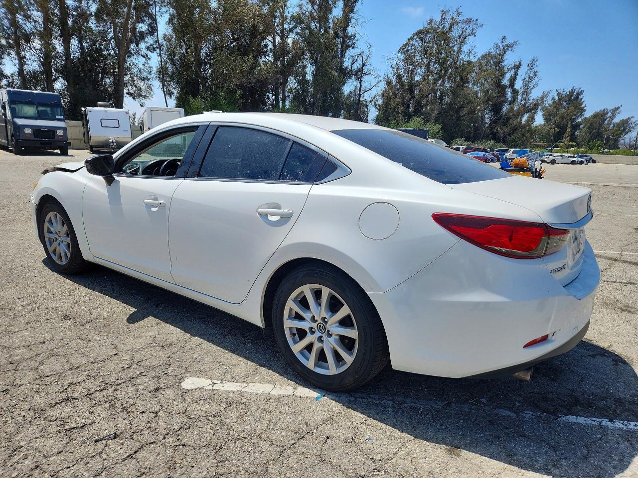 2015 Mazda 6 Sport White vin: JM1GJ1U52F1224381