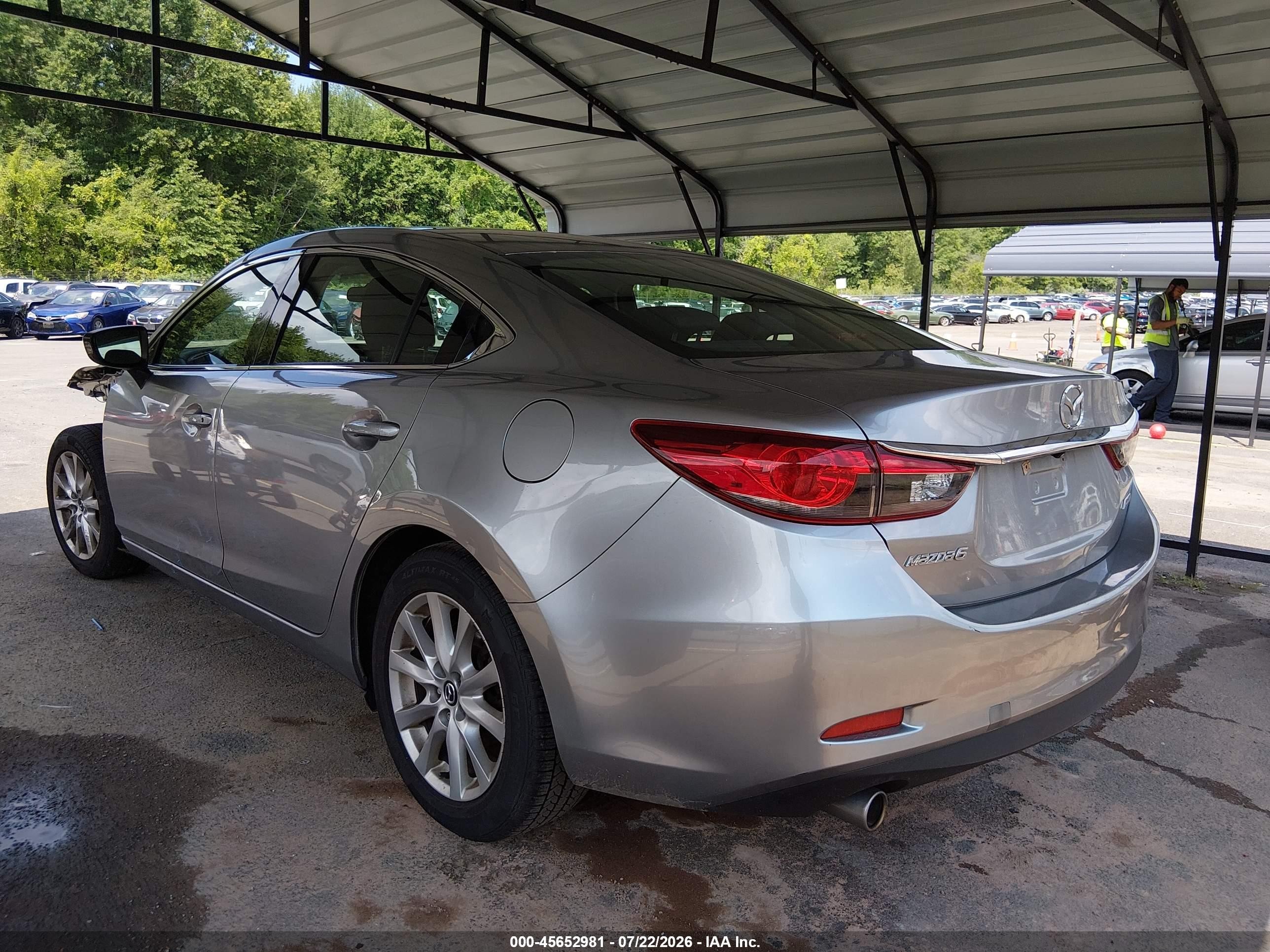 2015 Mazda Mazda6 I Sport Silver vin: JM1GJ1U53F1221778