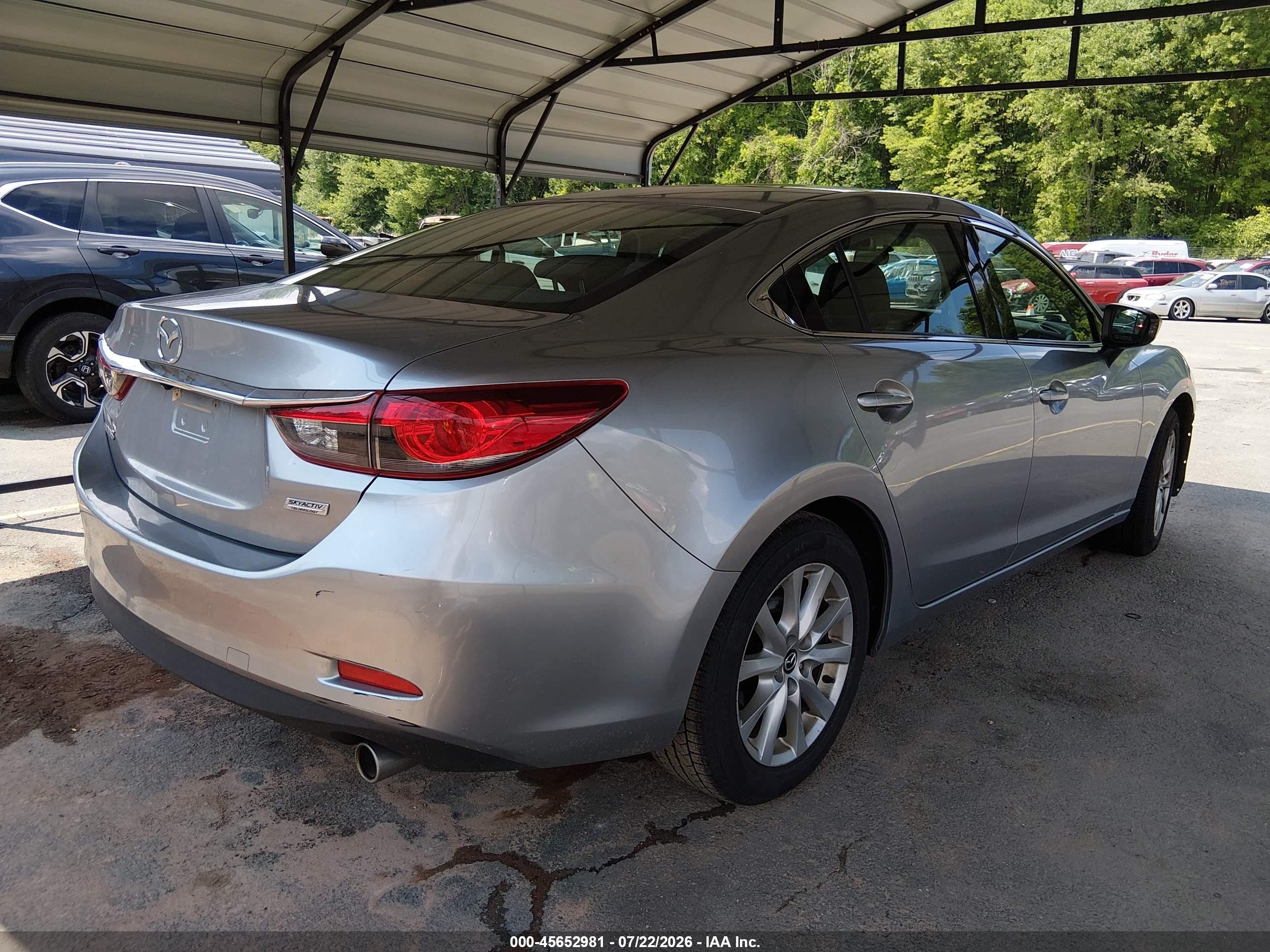 2015 Mazda Mazda6 I Sport Silver vin: JM1GJ1U53F1221778