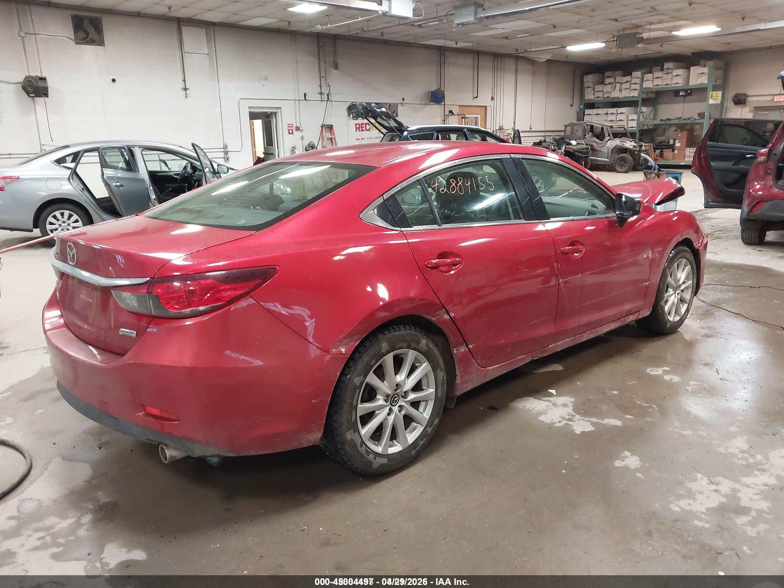 2015 Mazda Mazda6 I Sport Red vin: JM1GJ1U54F1181078