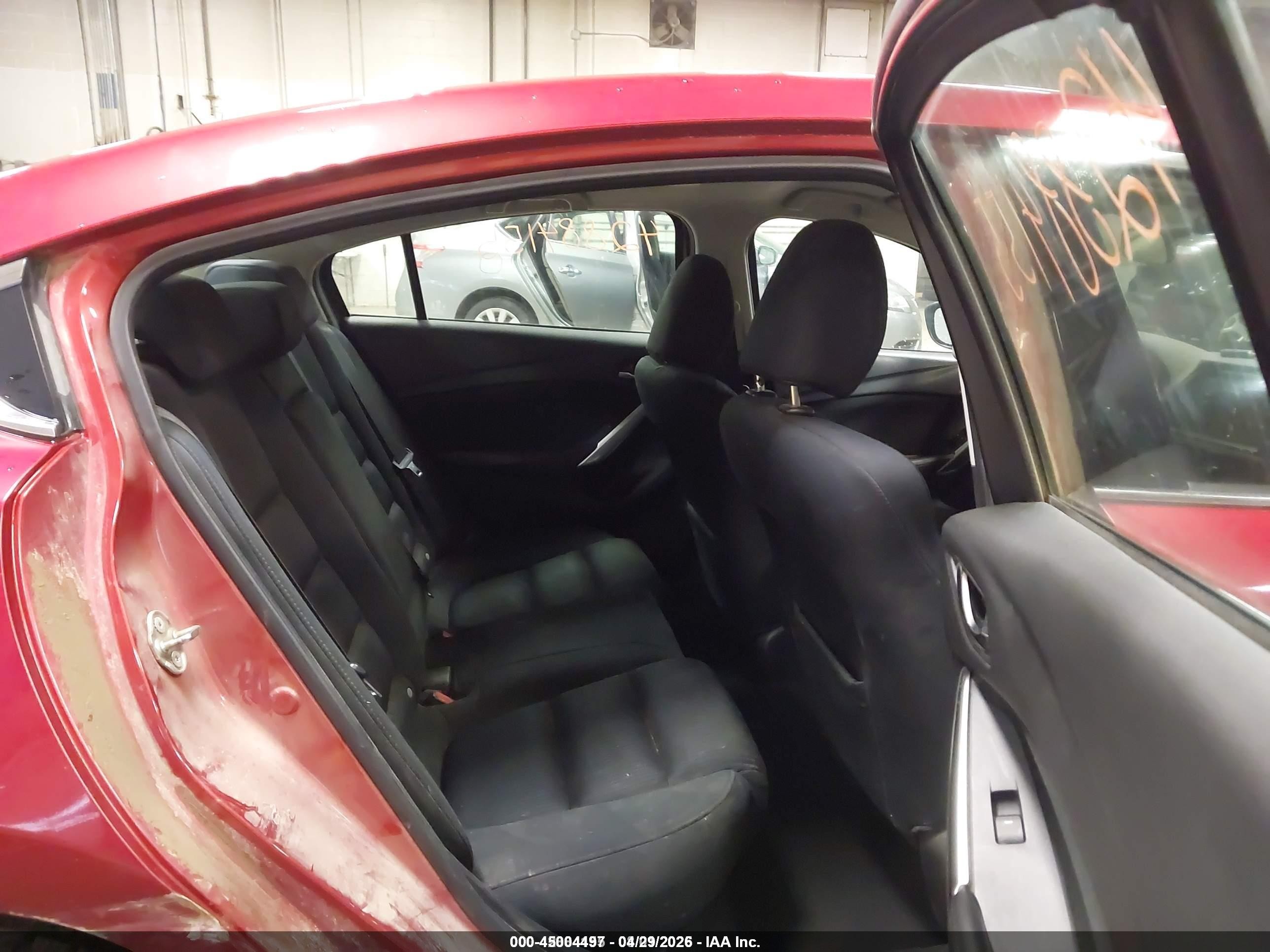 2015 Mazda Mazda6 I Sport Red vin: JM1GJ1U54F1181078