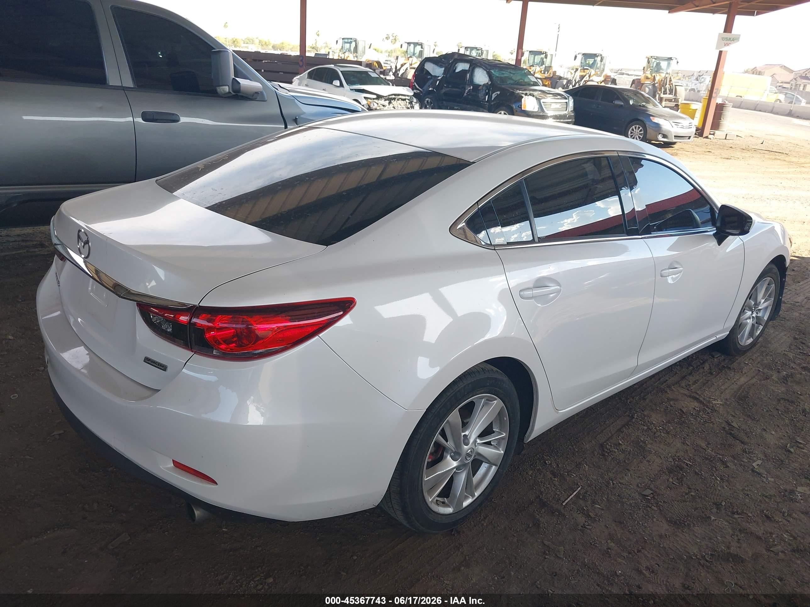 2015 Mazda Mazda6 I Sport White vin: JM1GJ1U54F1203497