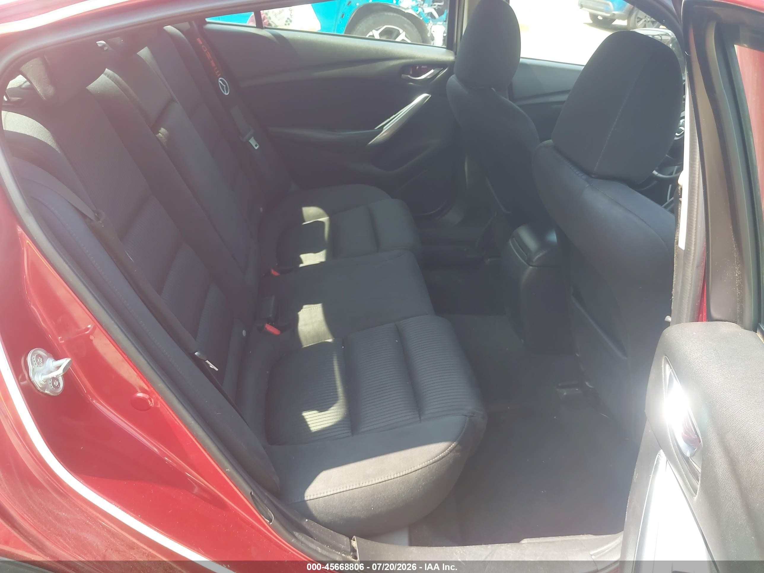 2014 Mazda Mazda6 I Sport Red vin: JM1GJ1U56E1107983