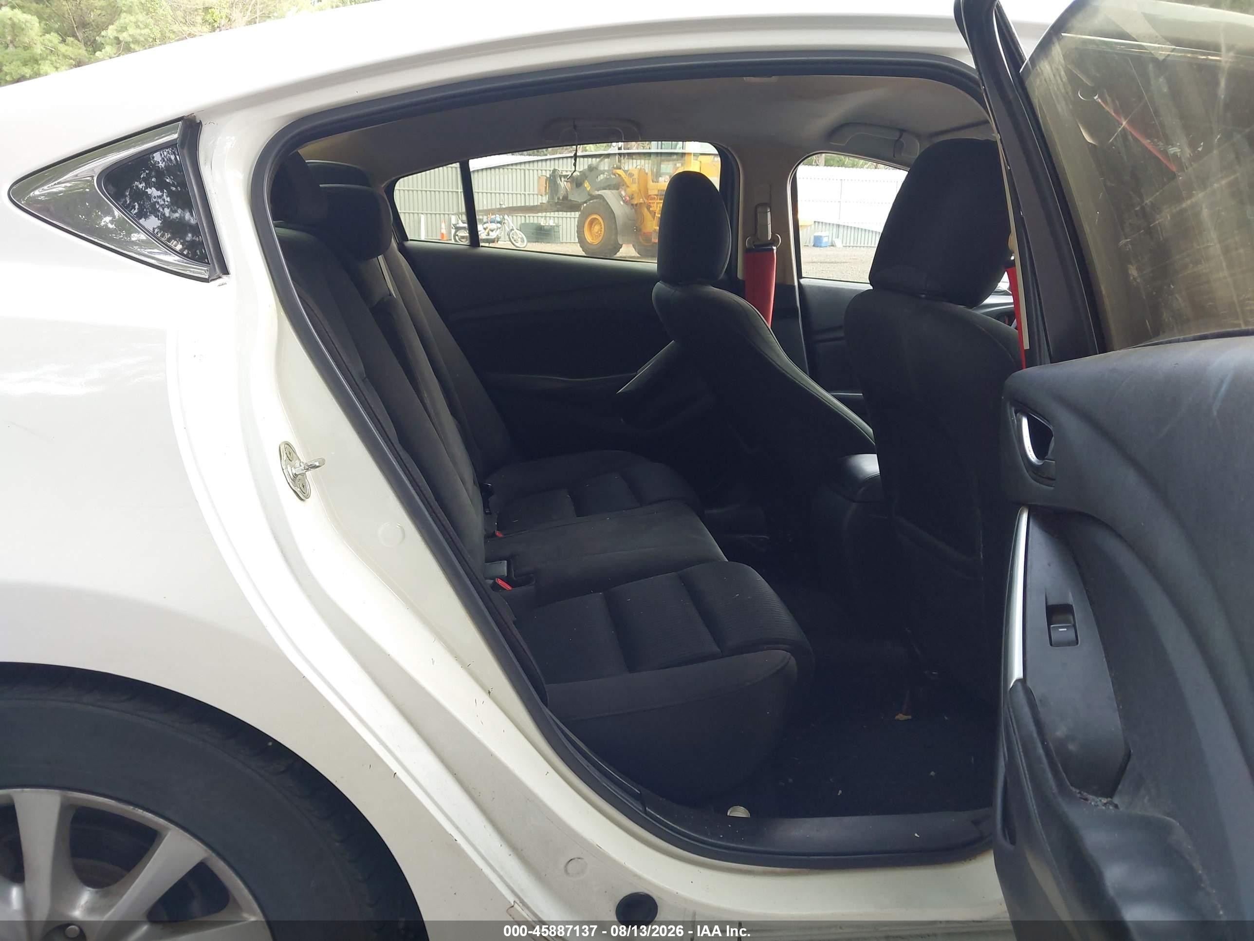 2015 Mazda Mazda6 I Sport Белый vin: JM1GJ1U56F1191076