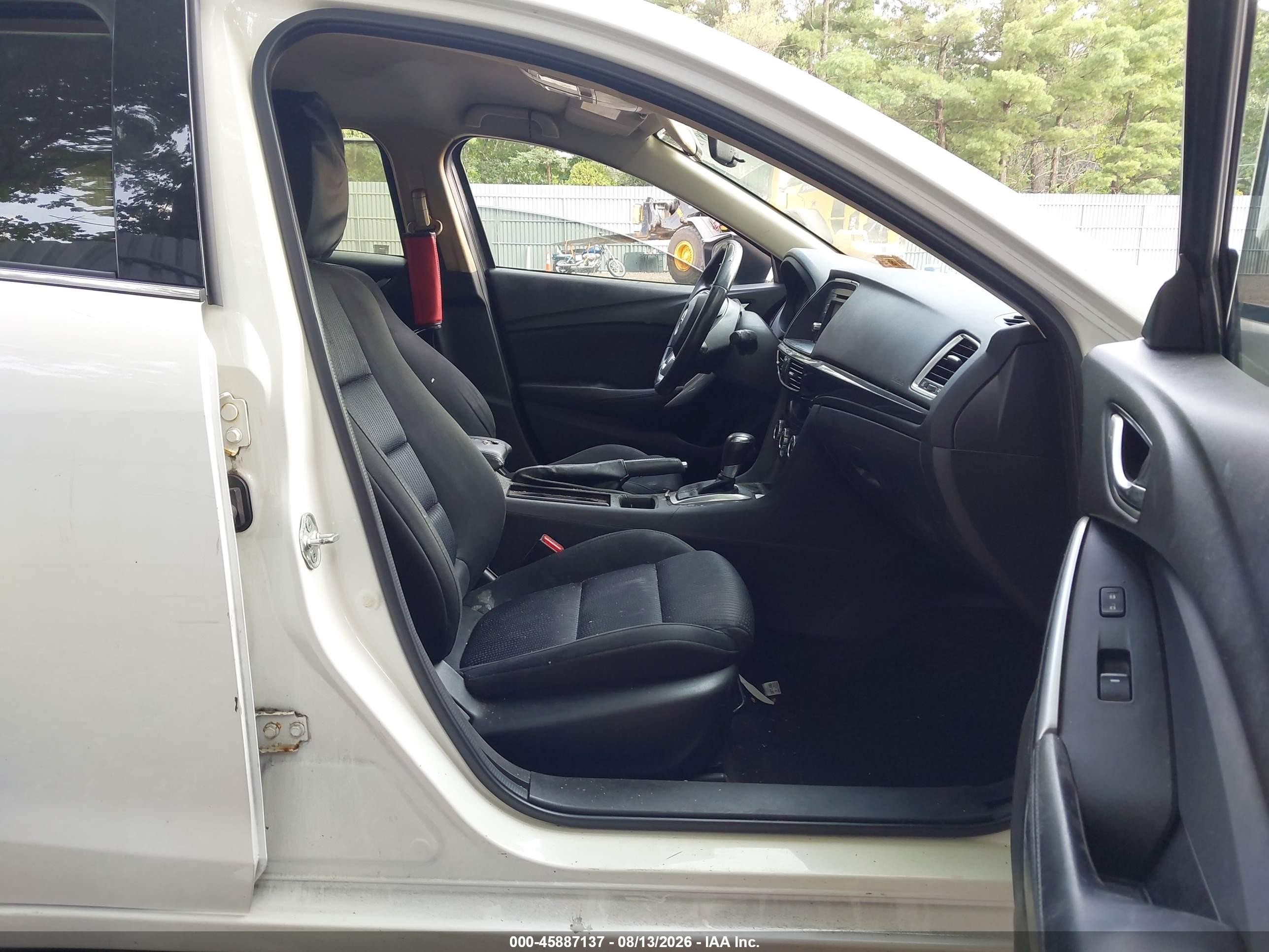 2015 Mazda Mazda6 I Sport Белый vin: JM1GJ1U56F1191076