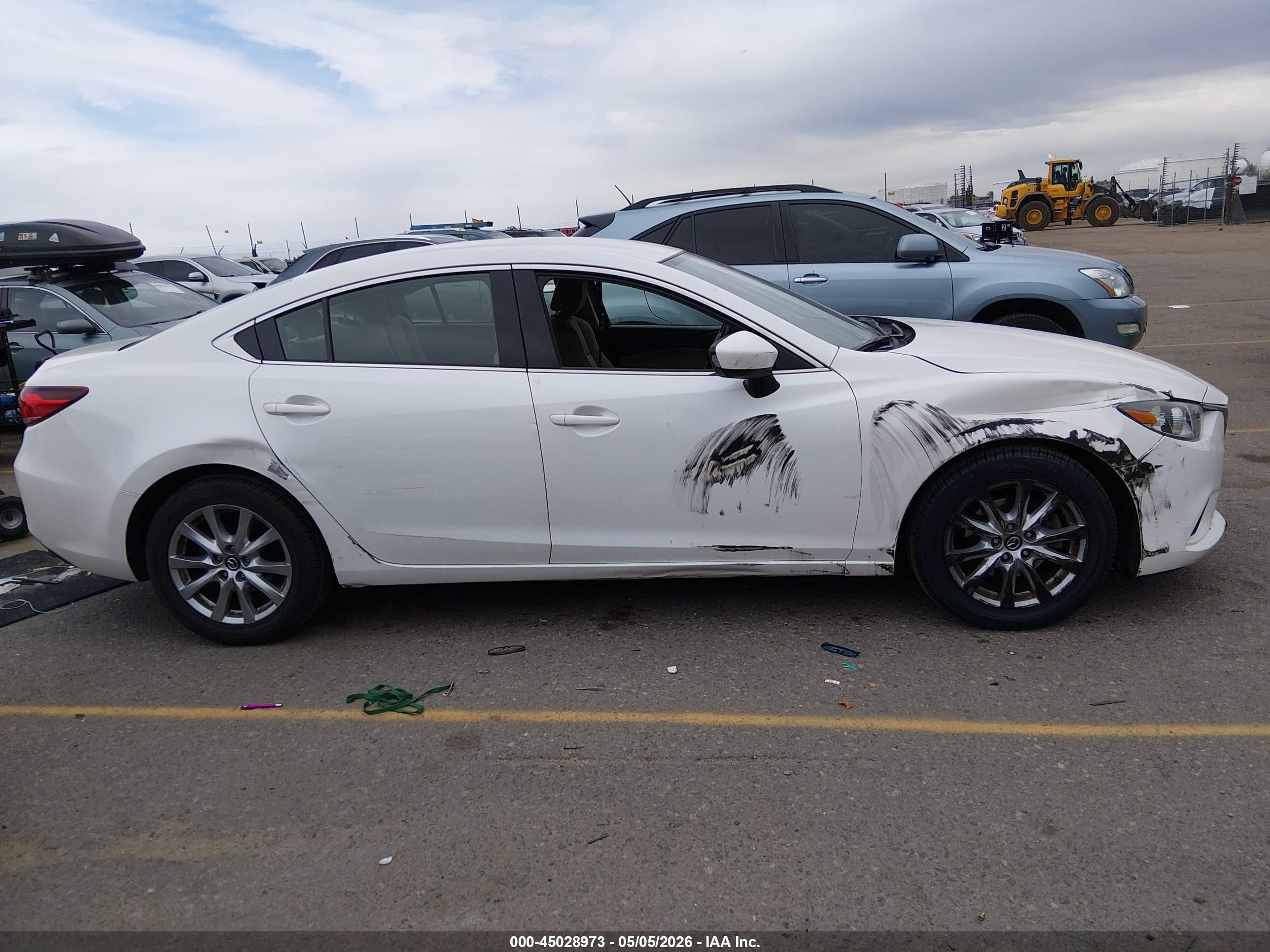 2015 Mazda Mazda6 I Sport White vin: JM1GJ1U58F1180323