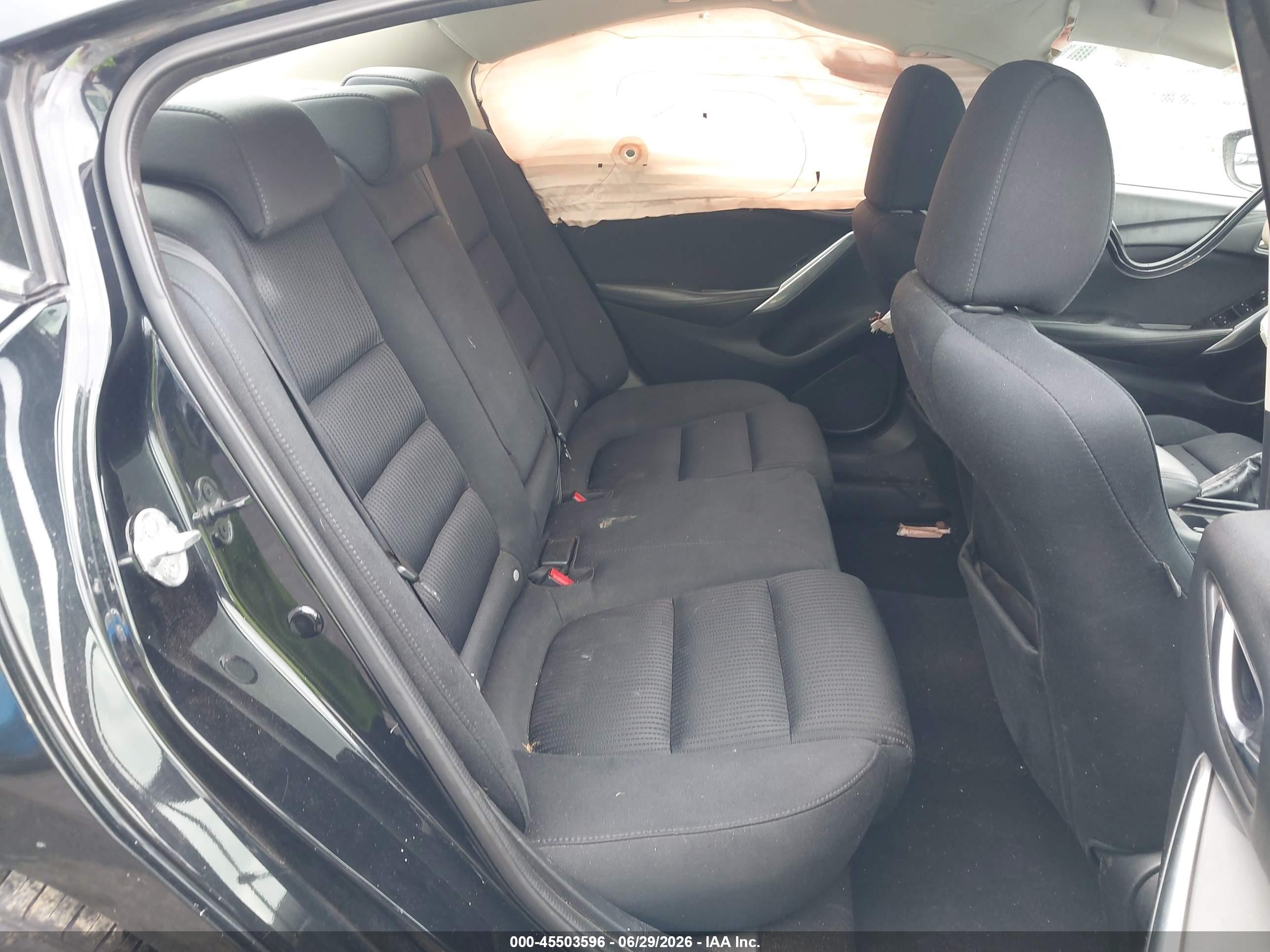 2015 Mazda Mazda6 I Sport Черный vin: JM1GJ1U58F1210095