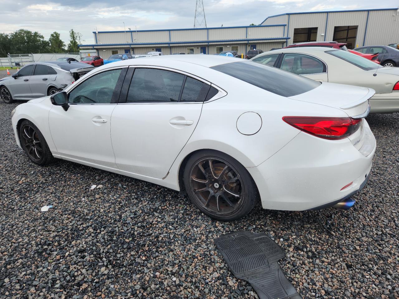 2015 Mazda 6 Sport White vin: JM1GJ1U61F1174422