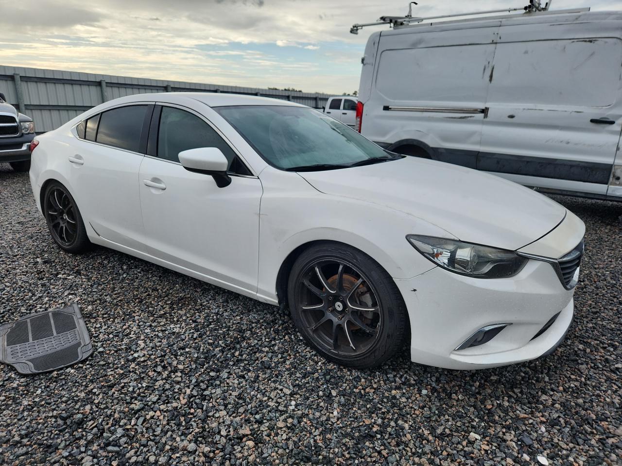 2015 Mazda 6 Sport White vin: JM1GJ1U61F1174422