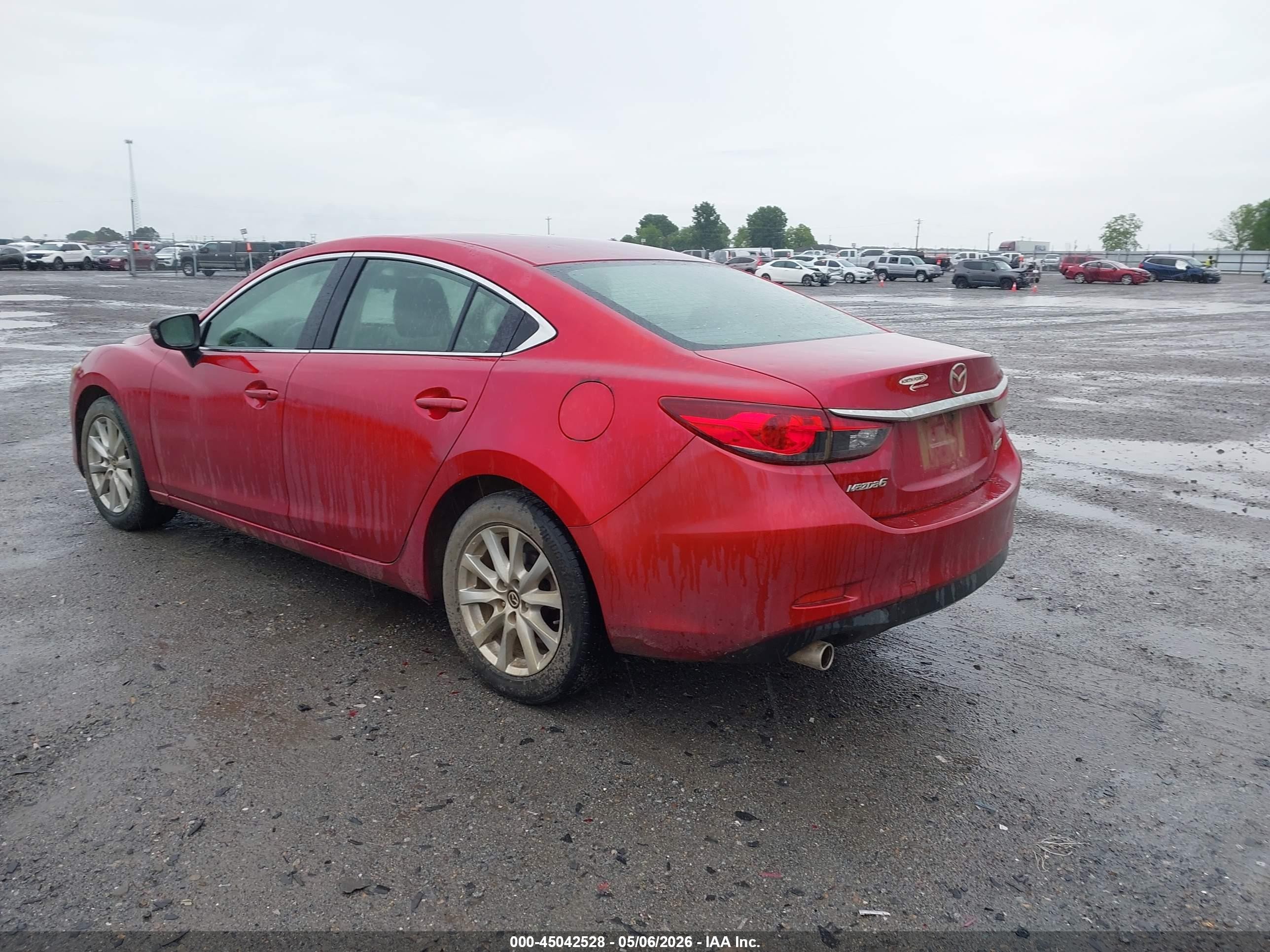 2015 Mazda Mazda6 I Sport Red vin: JM1GJ1U62F1164255