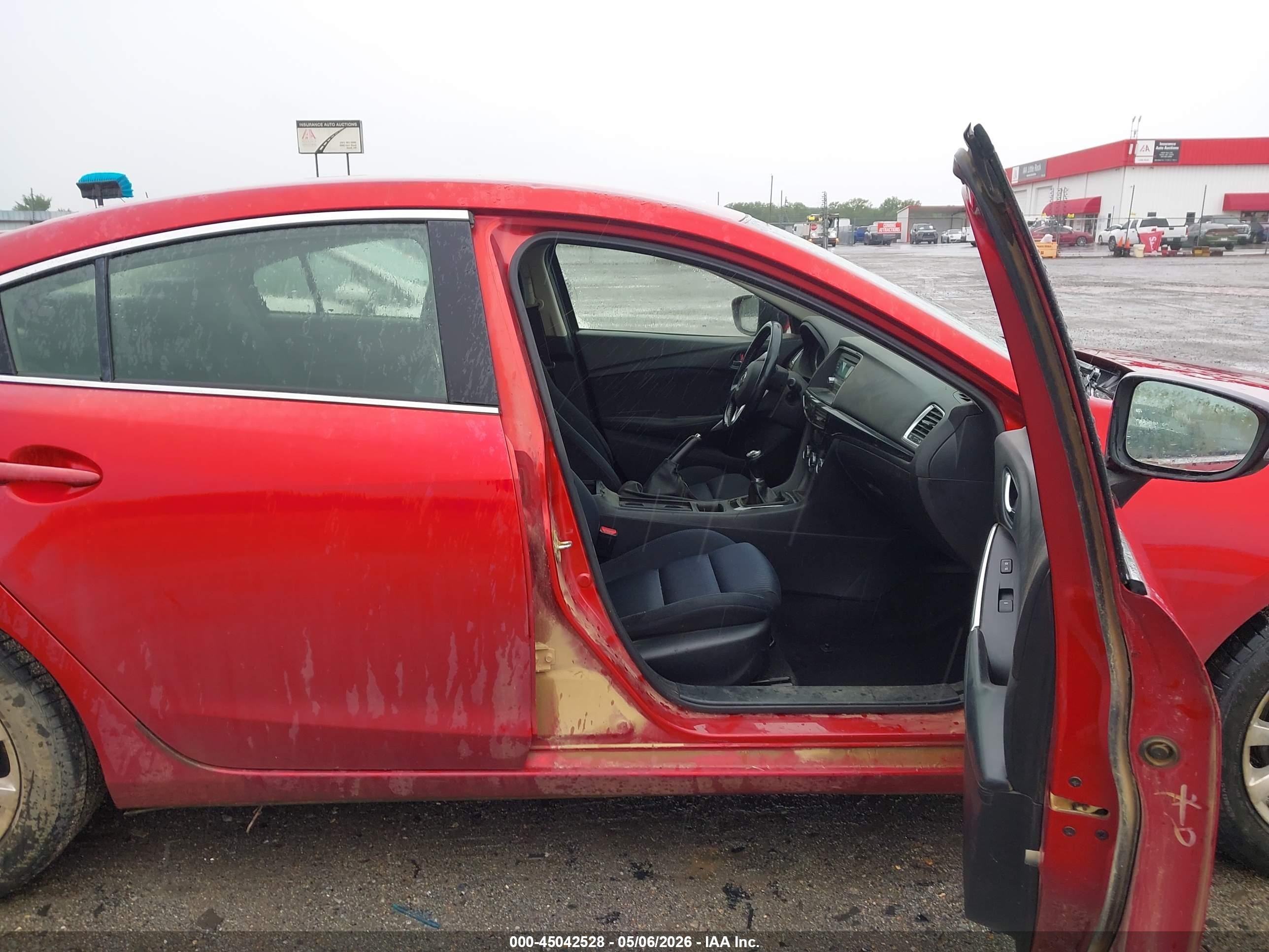 2015 Mazda Mazda6 I Sport Red vin: JM1GJ1U62F1164255