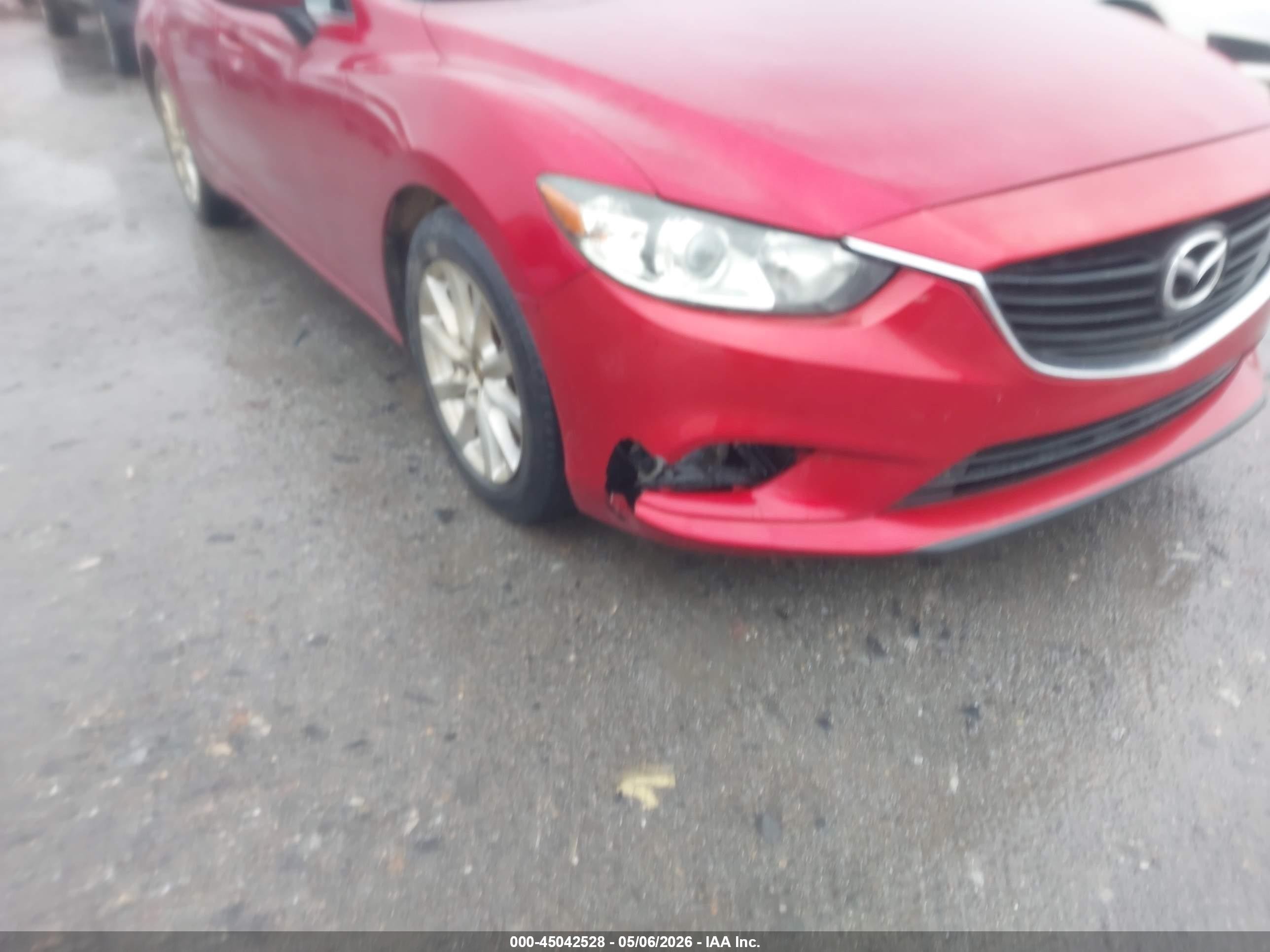 2015 Mazda Mazda6 I Sport Red vin: JM1GJ1U62F1164255
