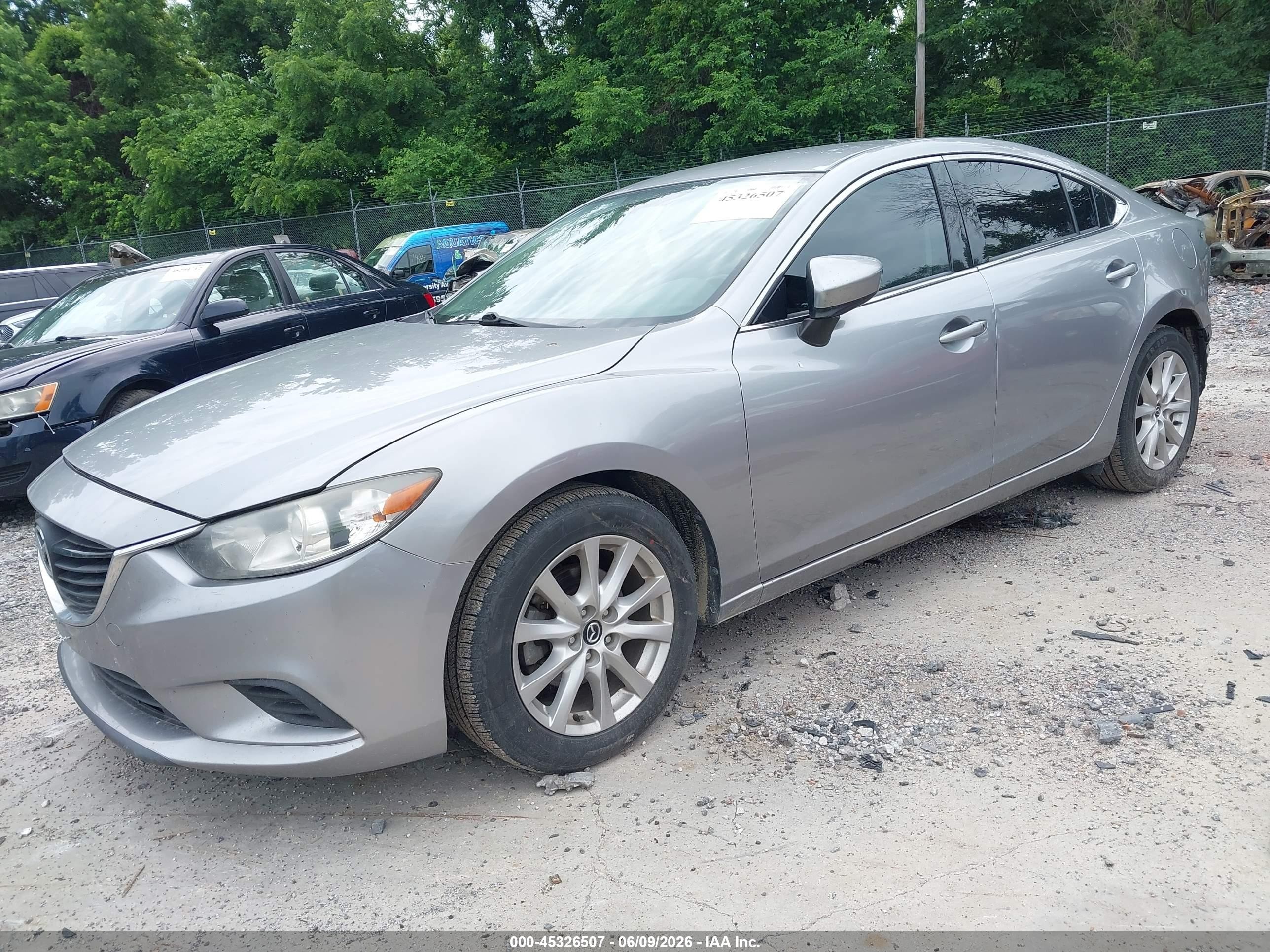 2014 Mazda Mazda6 I Sport Silver vin: JM1GJ1U63E1137502
