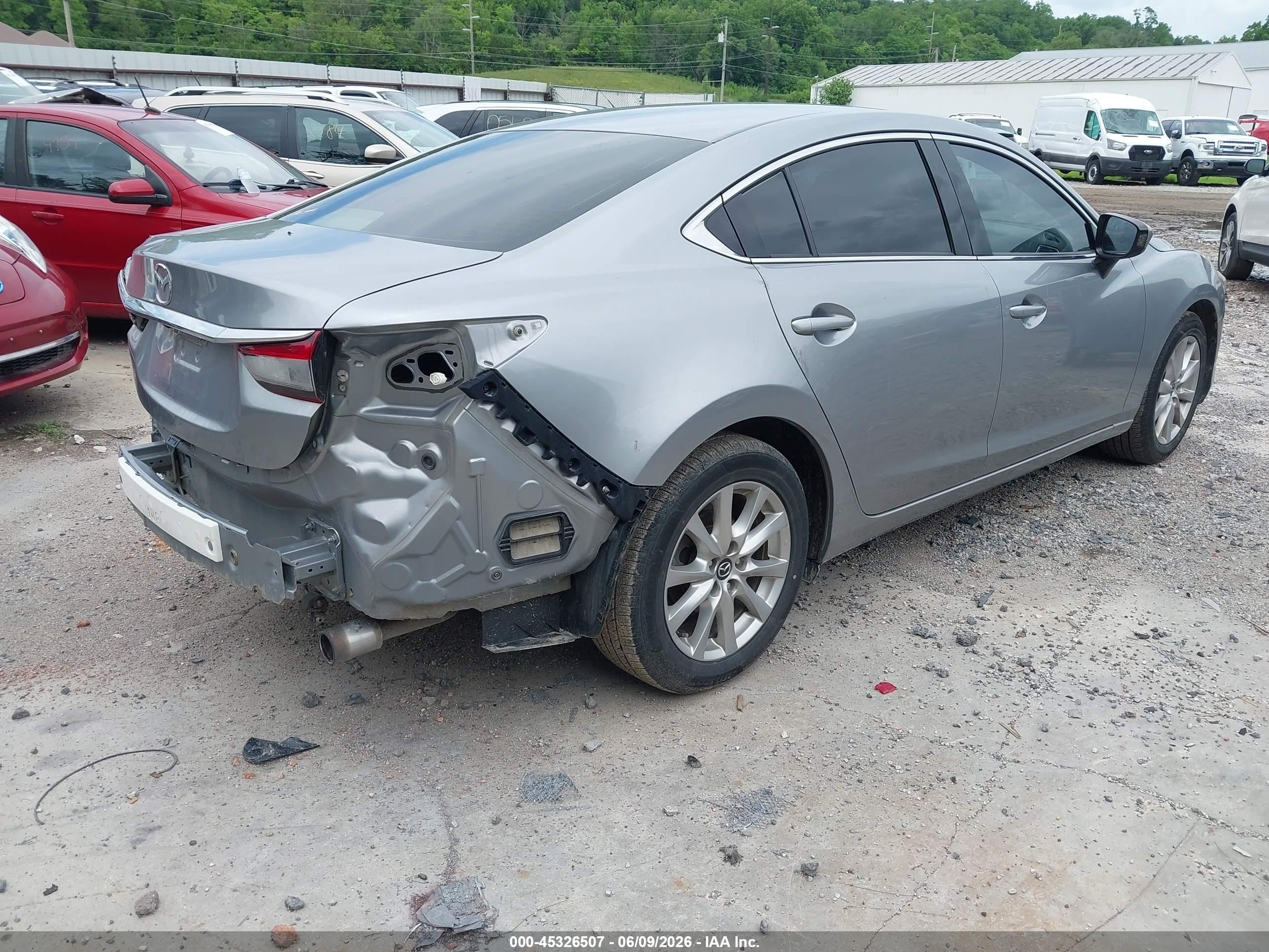2014 Mazda Mazda6 I Sport Silver vin: JM1GJ1U63E1137502