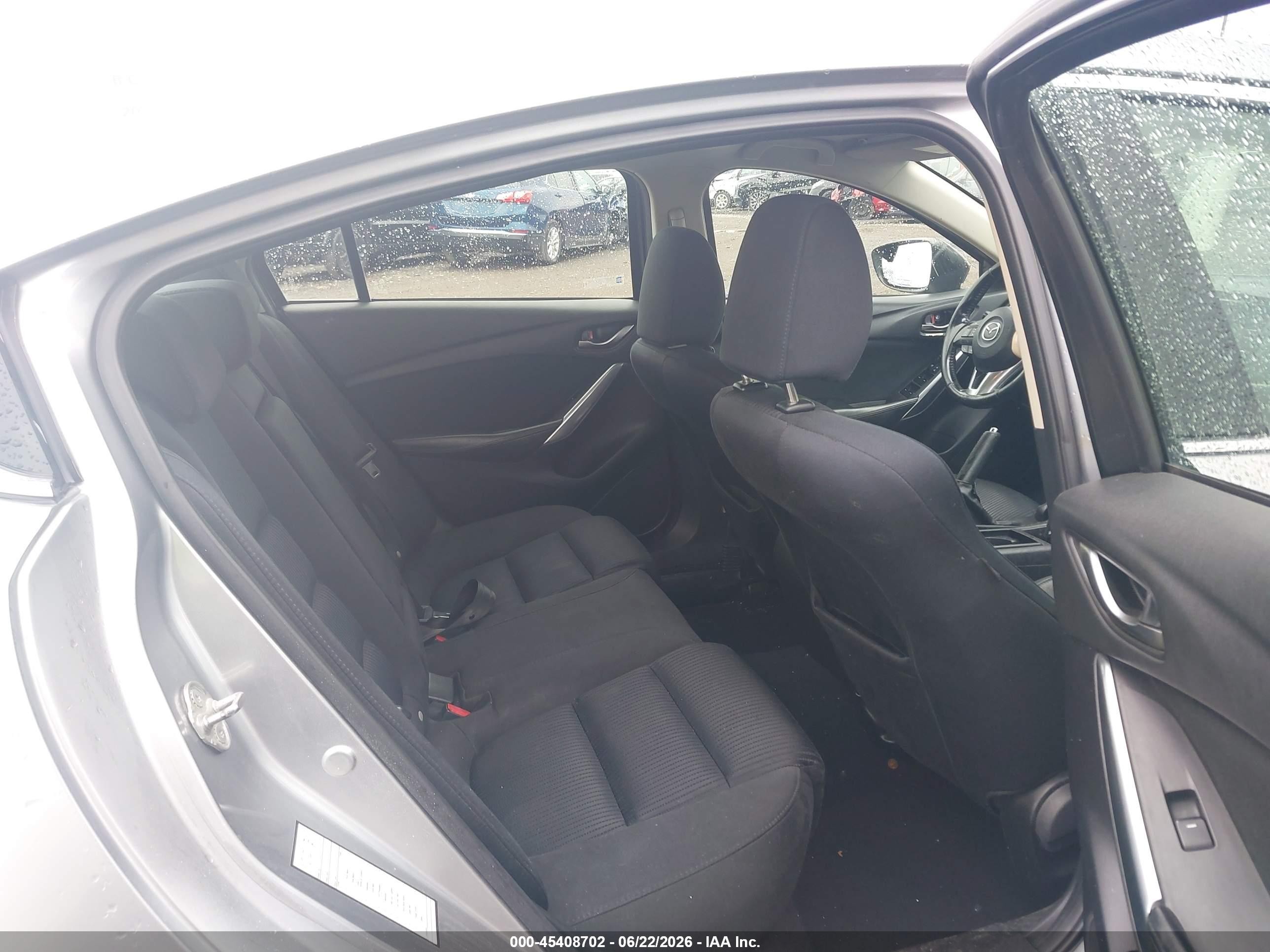 2015 Mazda Mazda6 I Sport Silver vin: JM1GJ1U64F1171725